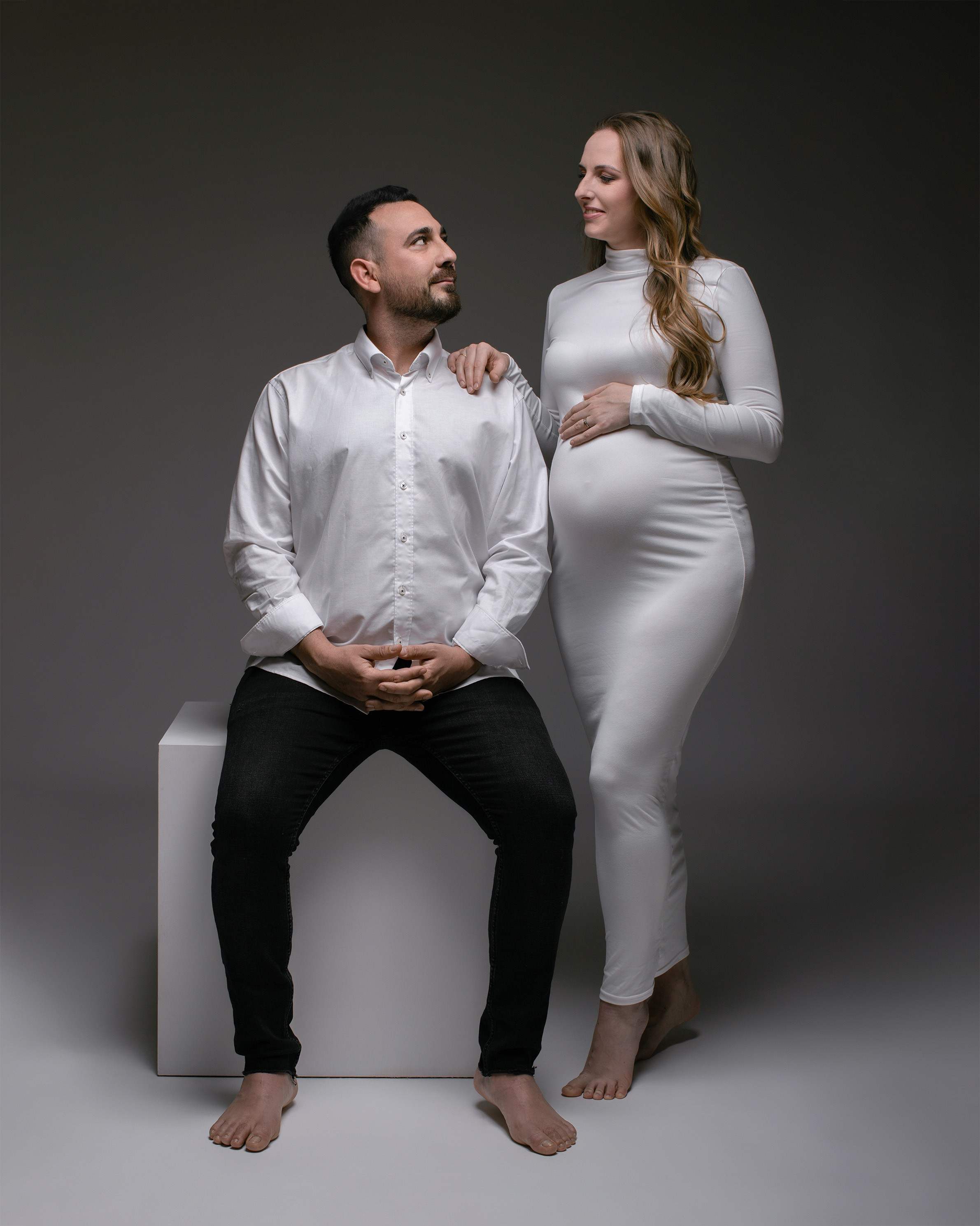 Sesiones de fotografía de Embarazo y Maternidad en Estudio y Exteriores , Sesiones de  Embarazo y Maternidad con pareja