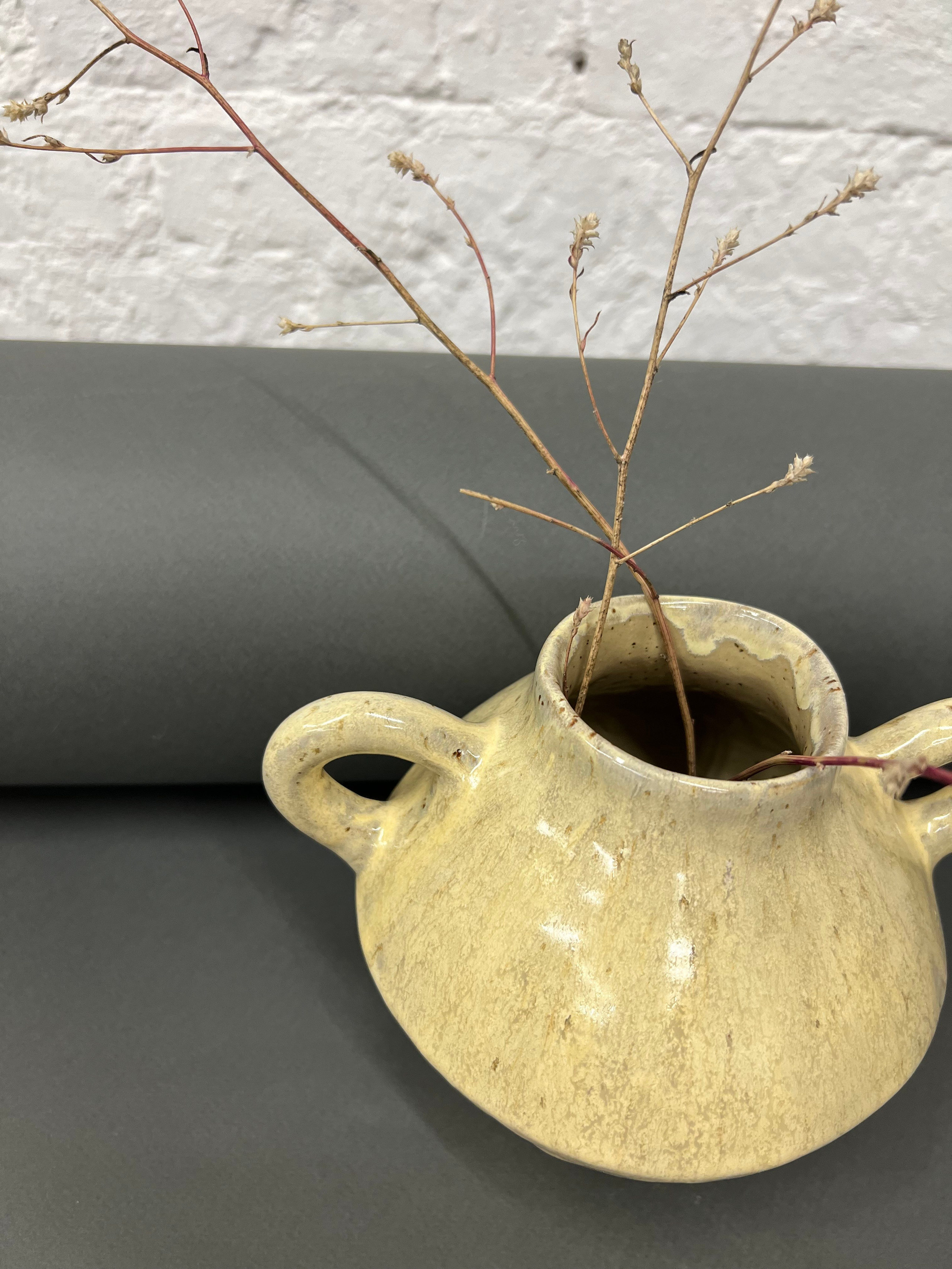 Vase “Breakfast”. ReefCeramics, based in Nicosia, is a creative hub where handcrafted ce