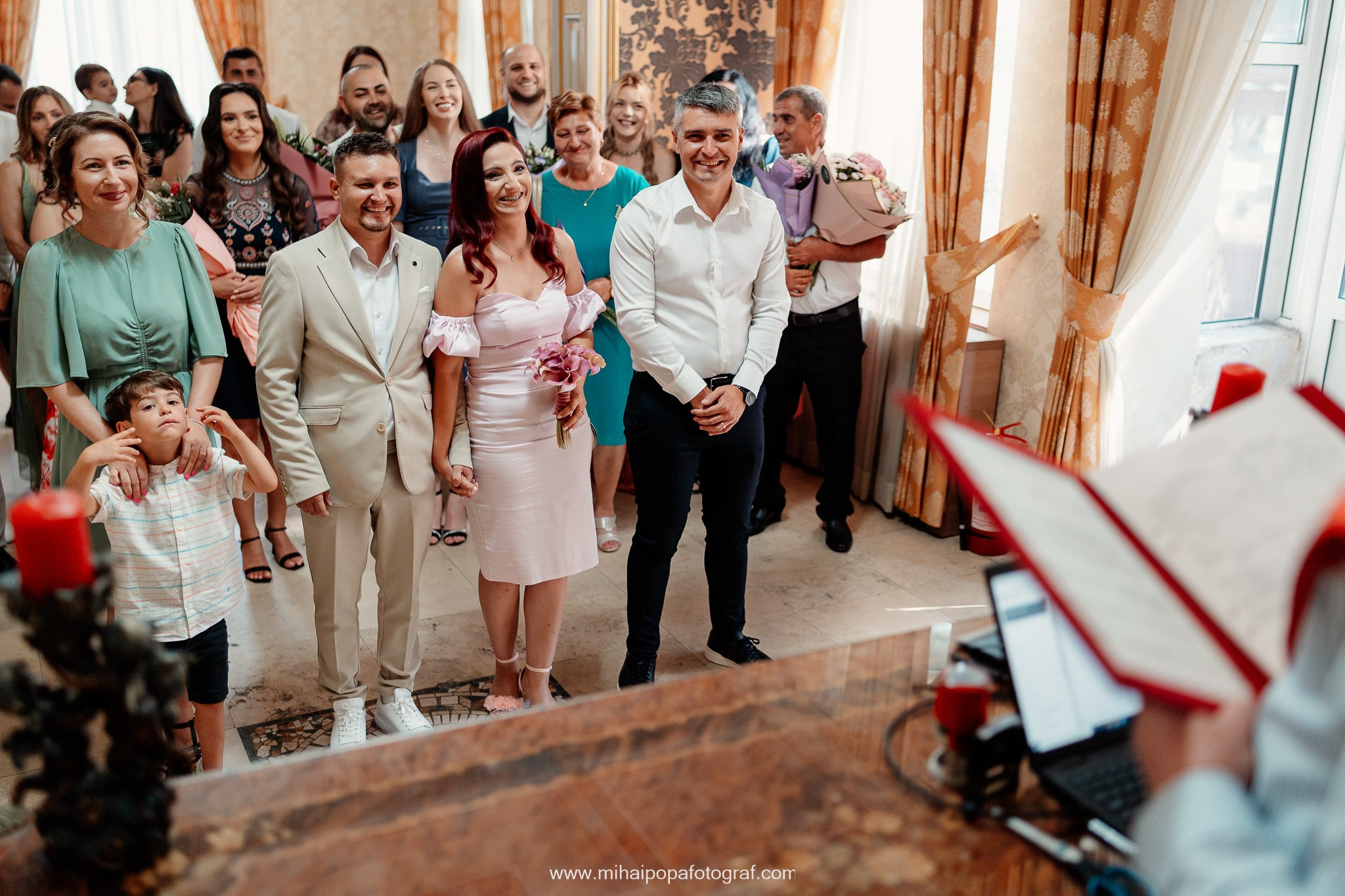 Fotograf Cununie Civilă în București - Mihai Popa Fotograf. Fotograf Nuntă & Botez București - Mihai Popa | Dincolo de oameni, imortalizez emoții!