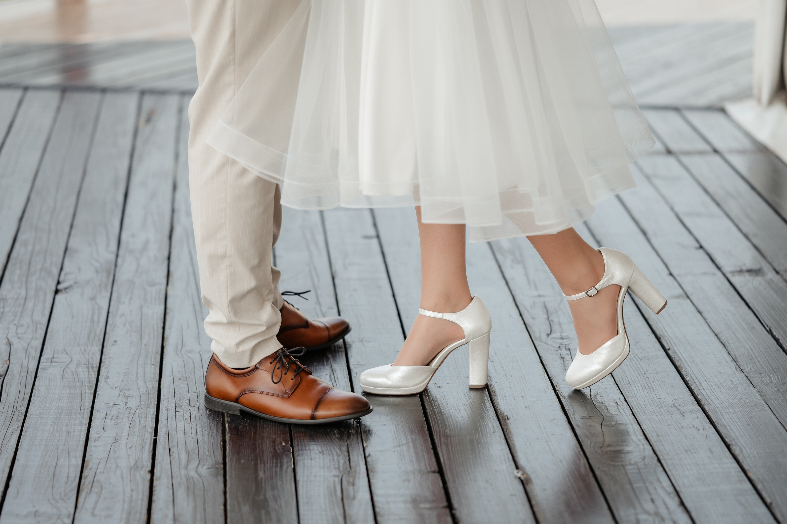 Cununie civila in aer liber si sedinta foto de cuplu. Proud Vision Weddings | Wedding Photography & Film — Servicii profesionale Foto Video Nunta Iasi