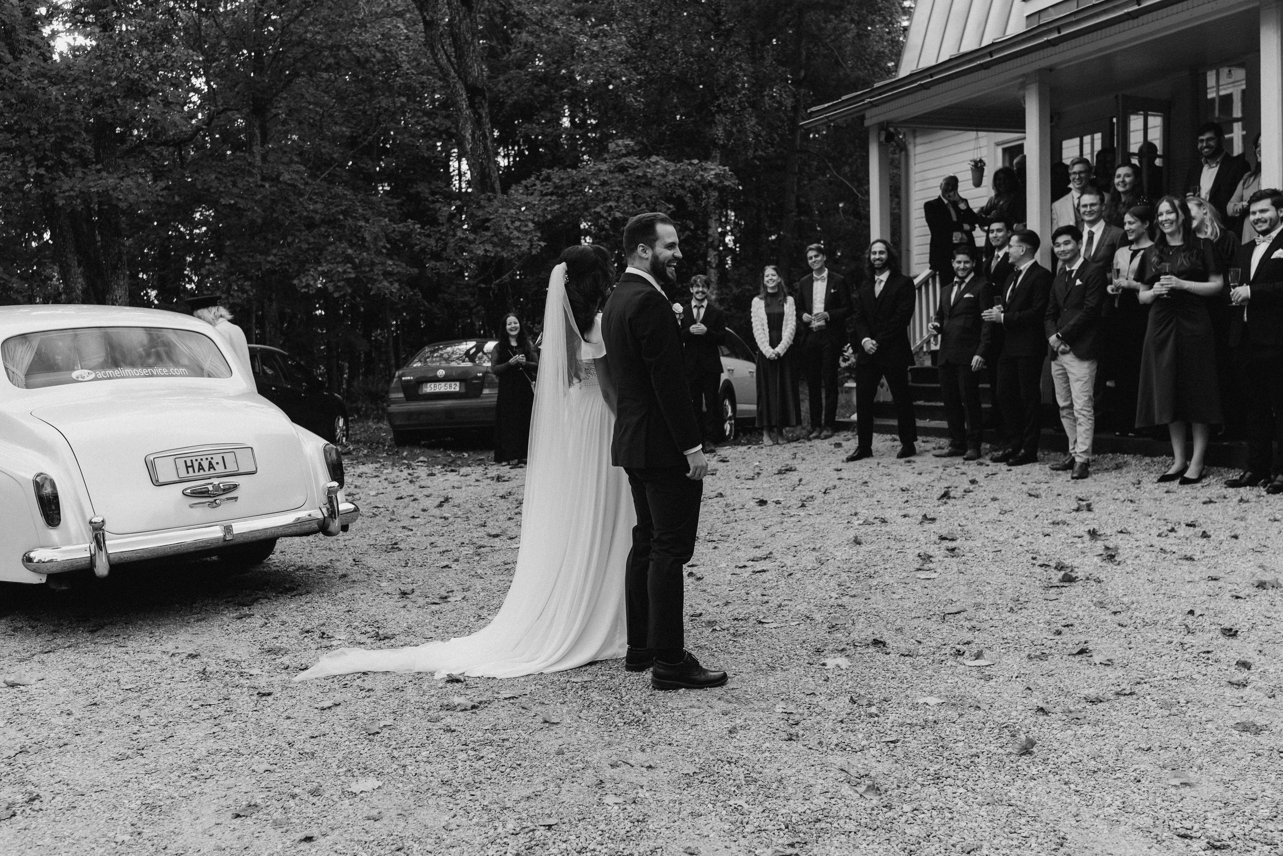 W&S. Wedding and portrait photographer in Helsinki Vickan O