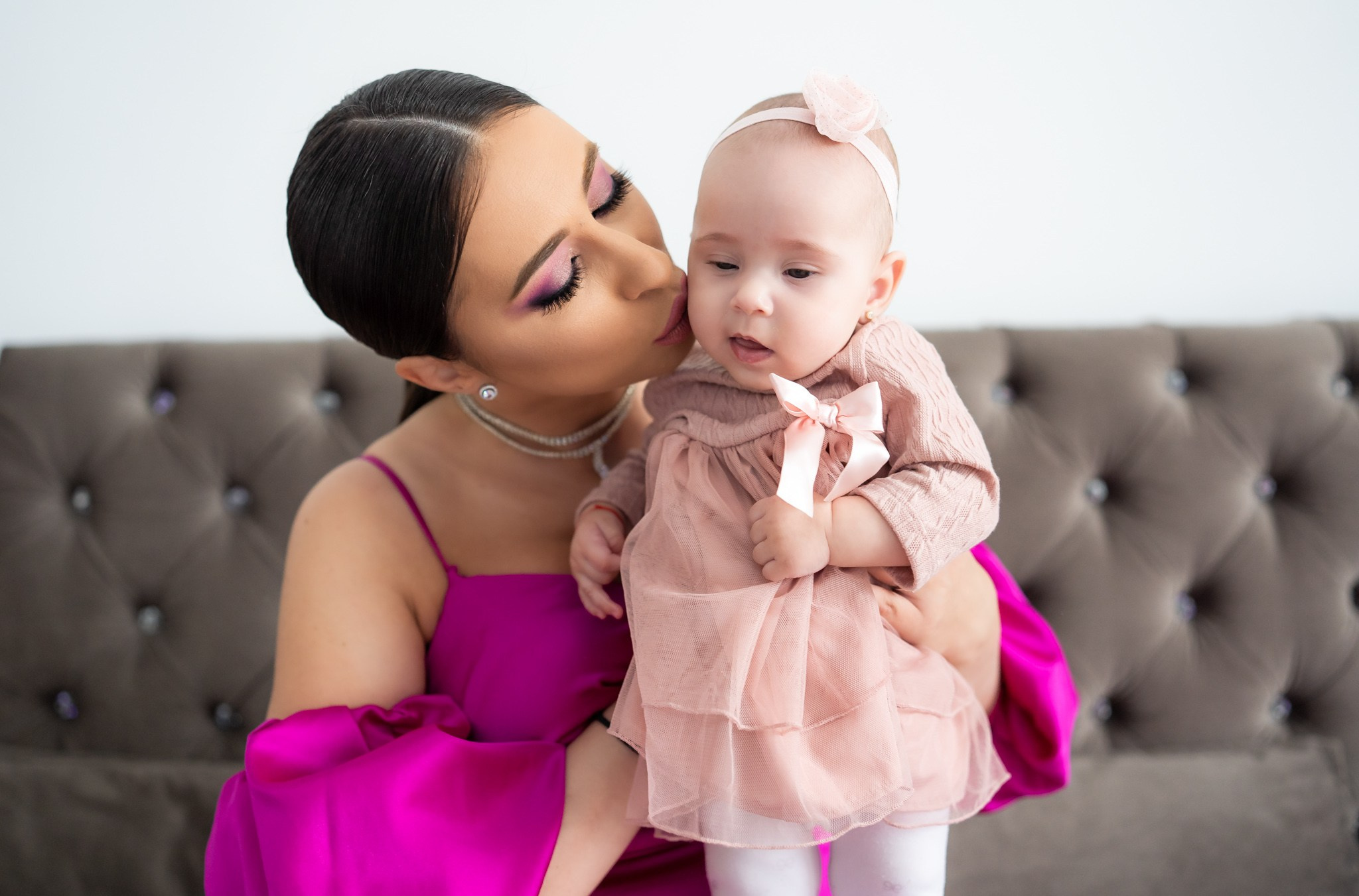 Fotografii de Botez Pline de Emoție pentru Sasha și Familie