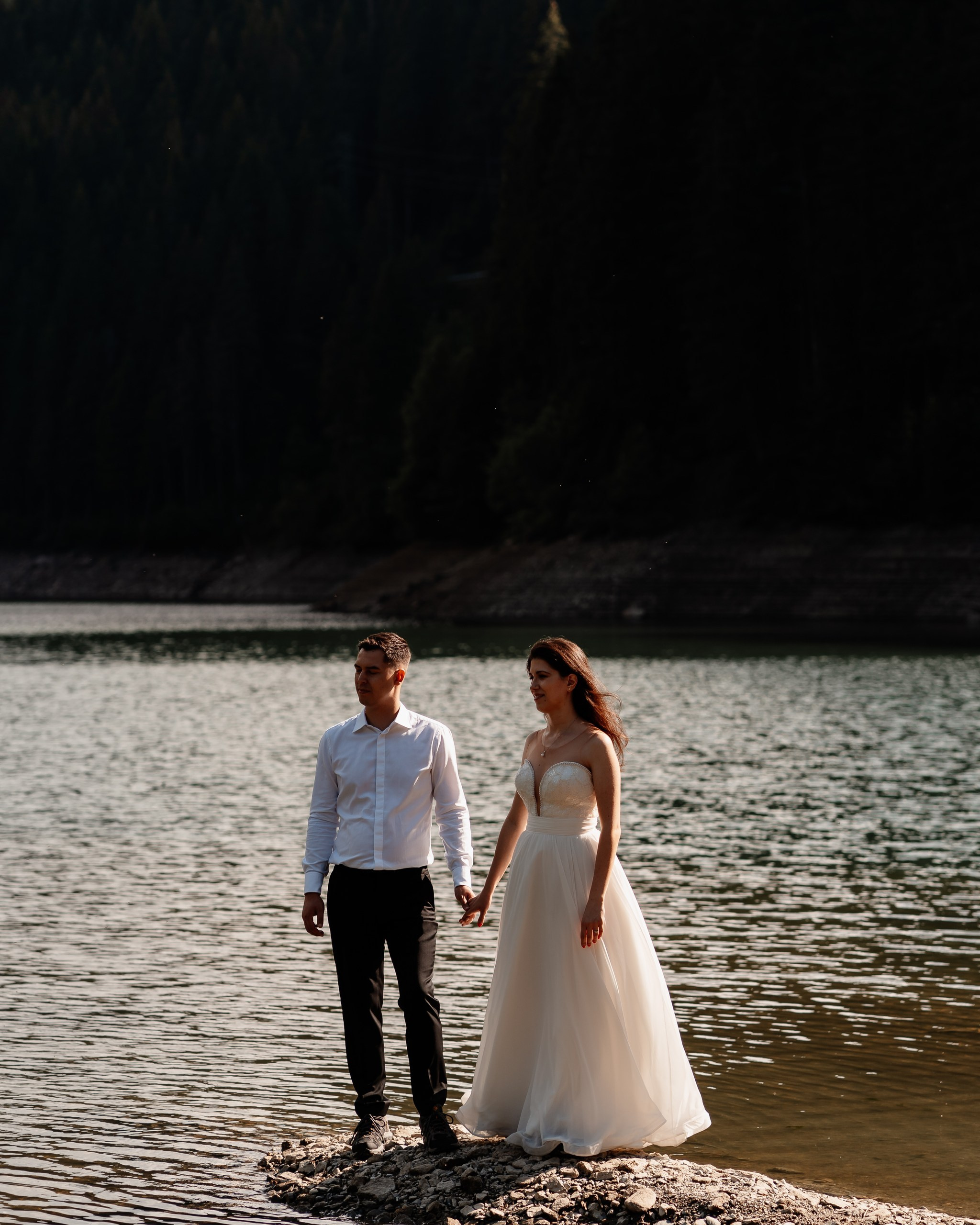 Trash the Dress la Lacul Bolboci  | Mihai Popa Fotograf. Fotograf Nuntă & Botez București - Mihai Popa | Dincolo de oameni, imortalizez emoții!