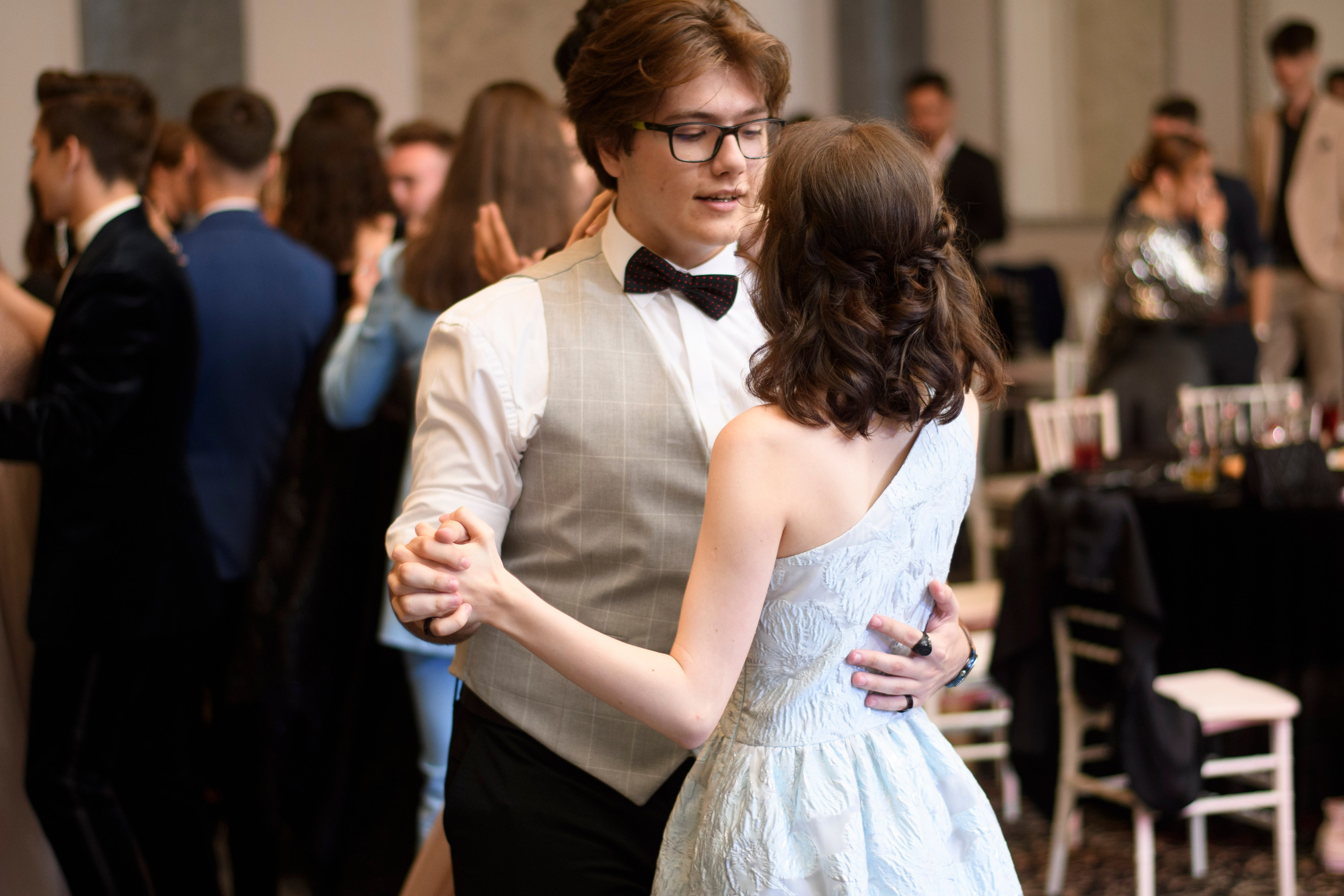 Bal liceul Virigil Magearu - Velveto. MDimaFotoStudio. Fotograf de nuntă, evenimente private și de familie