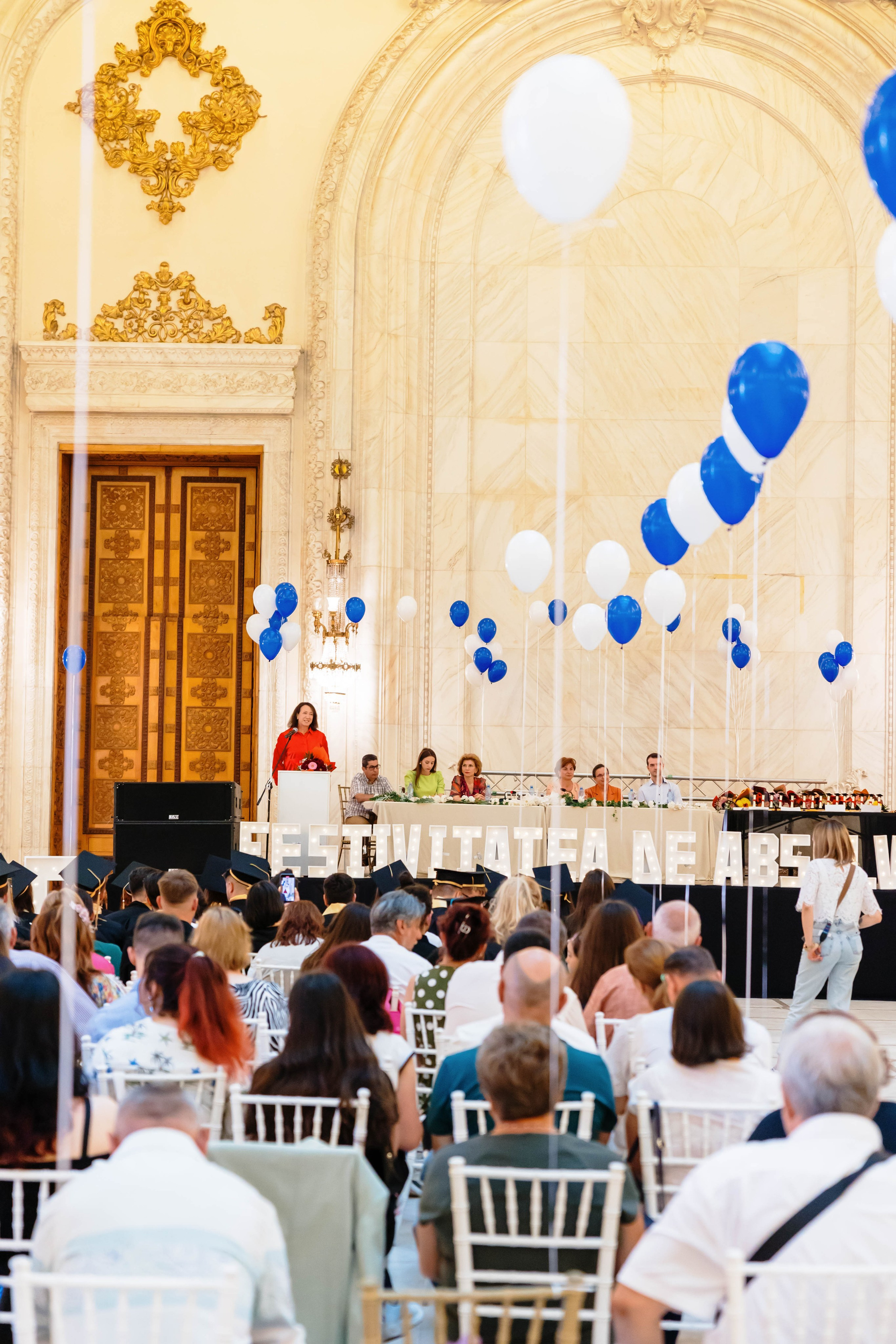 Festivitate Absolvire ASE 2024 - Palatul Parlamentului Bucuresti. MDimaFotoStudio. Fotograf de nuntă, evenimente private și de familie