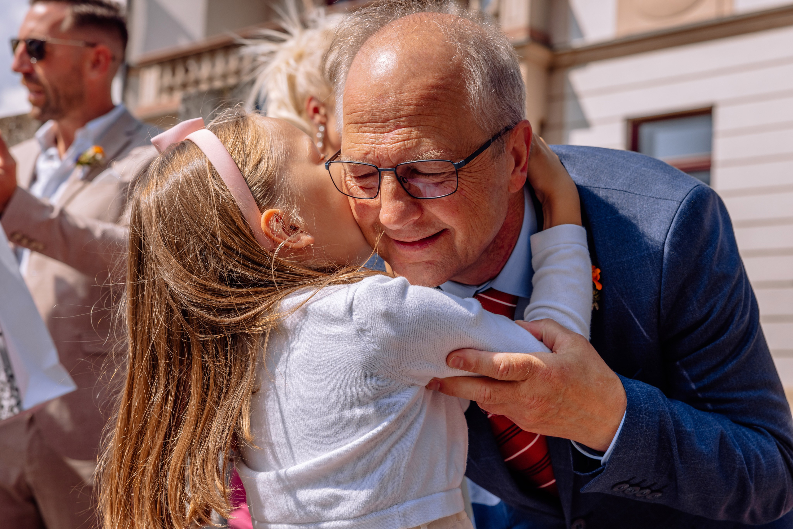 Sandra und Kevin: Standesamt Unterföring und Friedensengel. Hochzeitsfotograf München Taufe Familienfotograf Tanja Mauke