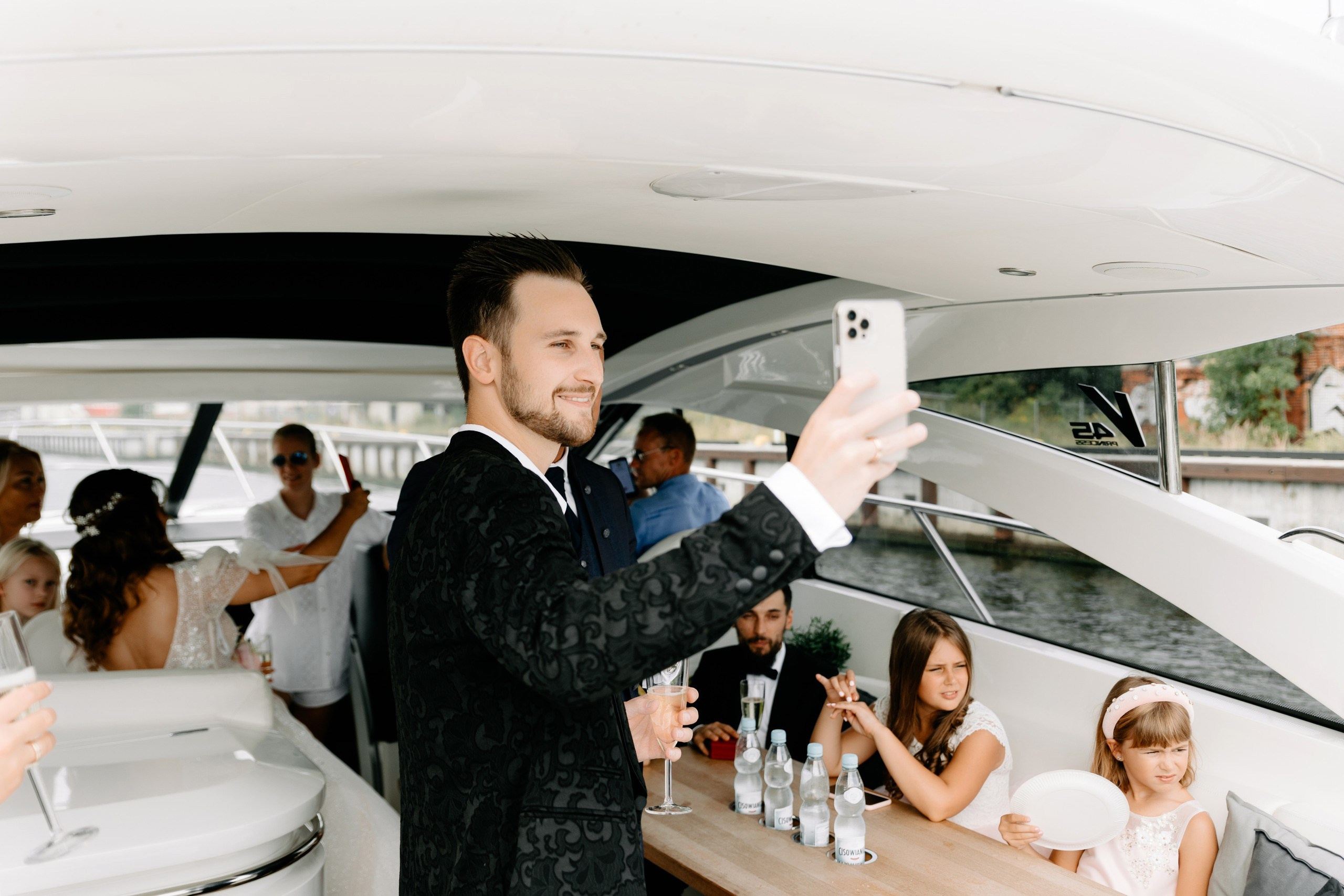 Krzysztof ♡ Weronika. Fotograf Ślubny Warszawa - Sesje Biznesowe Rodzinne Eventy