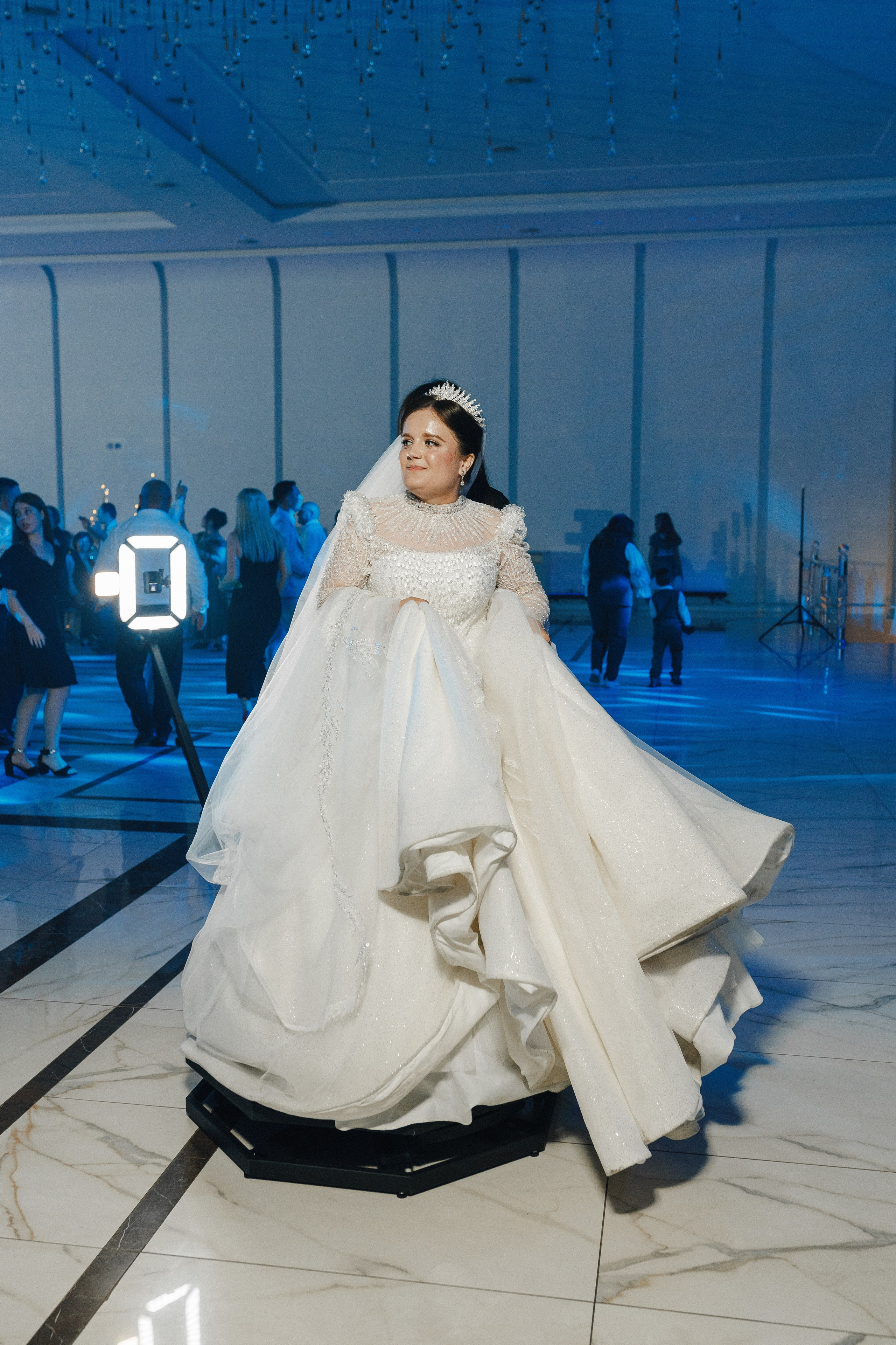 Спиннер 360° на свадьбу. Standart Studio — Услуги фото видео на свадьбу Молдова Кишинев