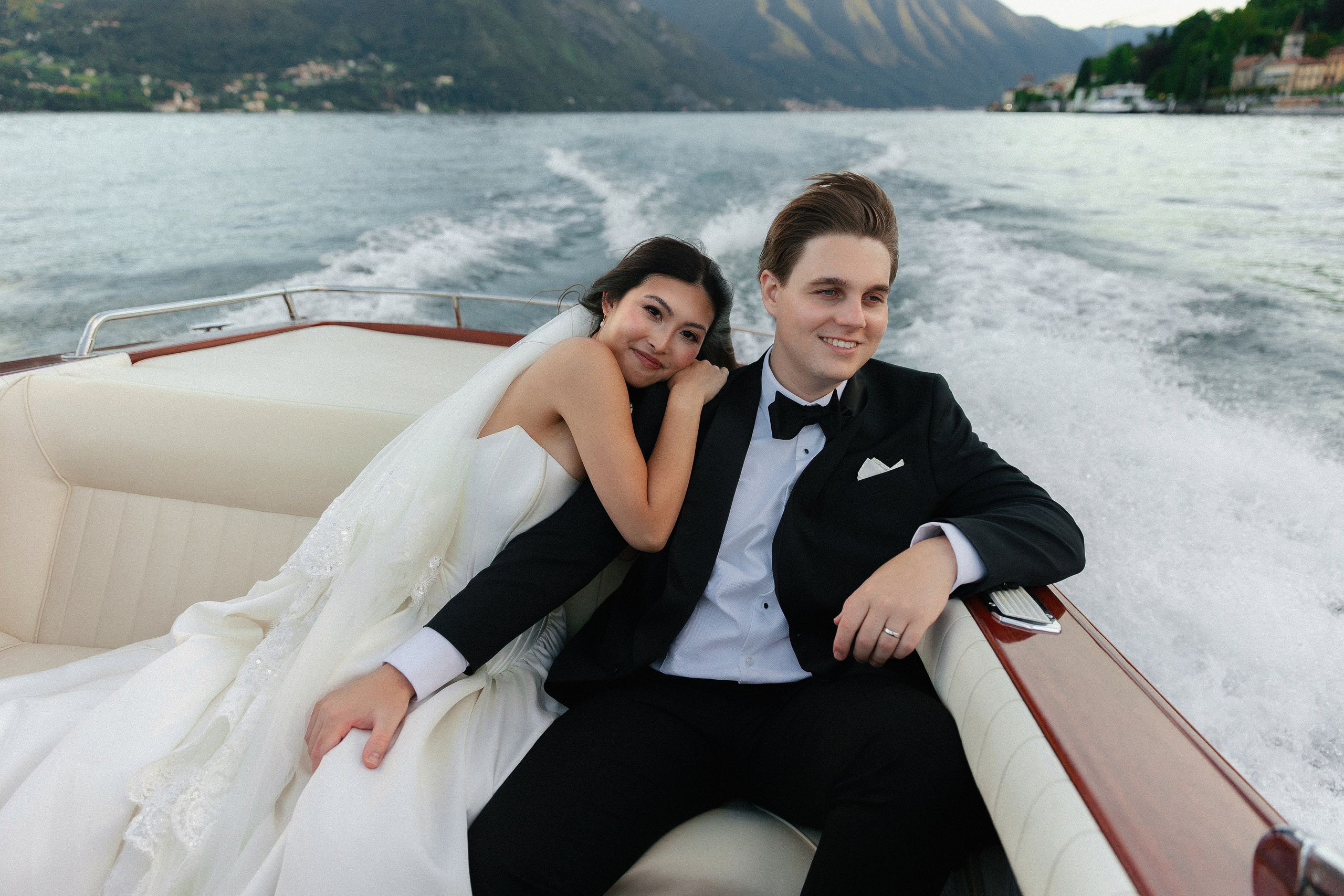 Lily & Zach, Villa del Balbianello. Photographer in Italy Anna Linnik