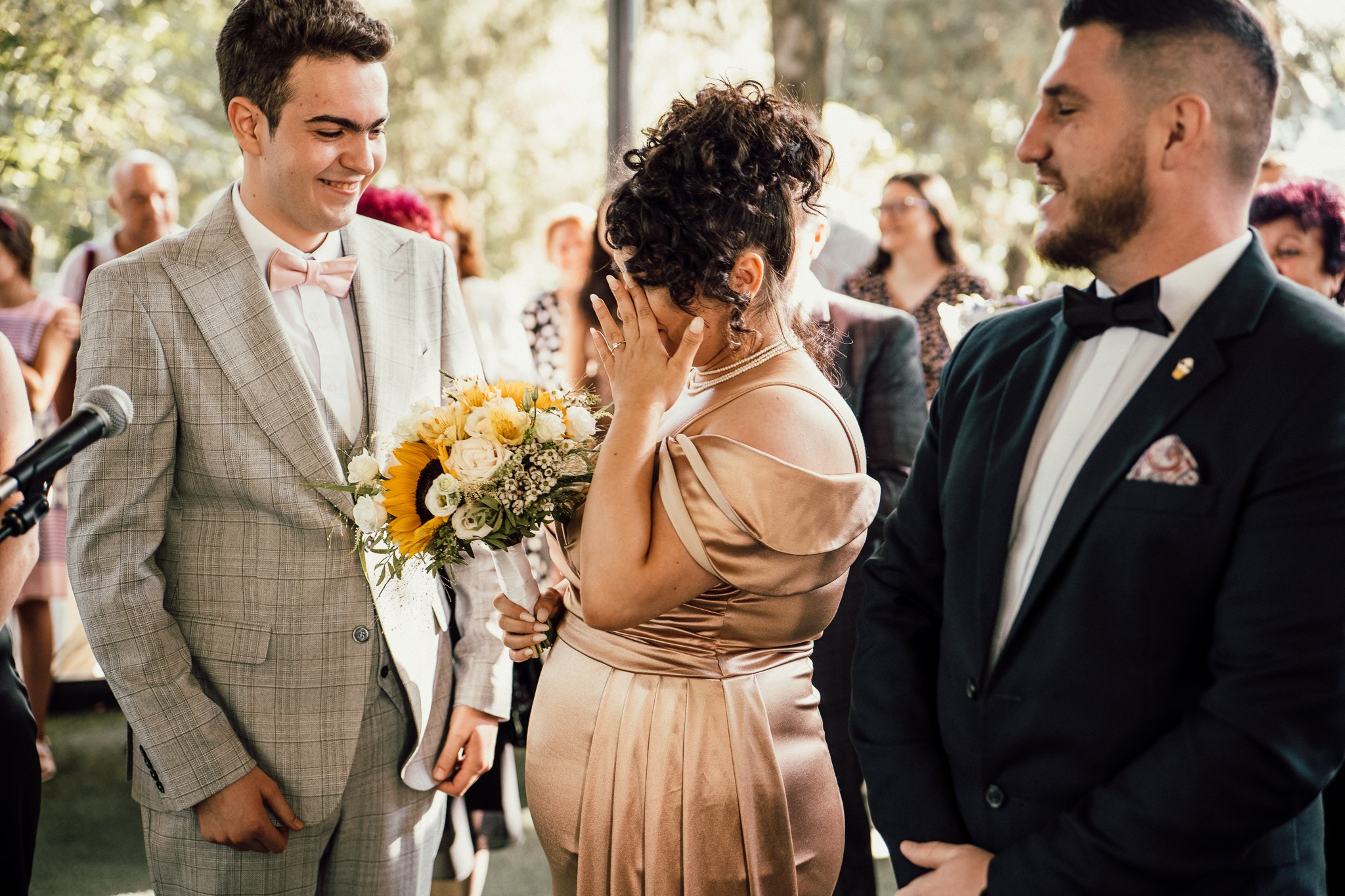 Fotograf cununie civilia, foisorul din Parcul Central din Cluj-Napoca. Horatiu Fat: Fotograf si Videograf Profesionist Nunta Cluj-Napoca