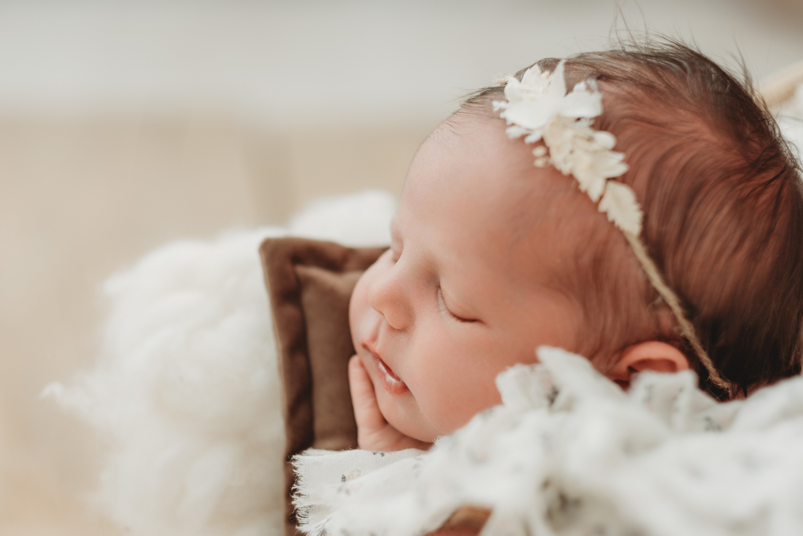 Newborn. Raluca Anghelescu, fotograf profesionist în Brașov