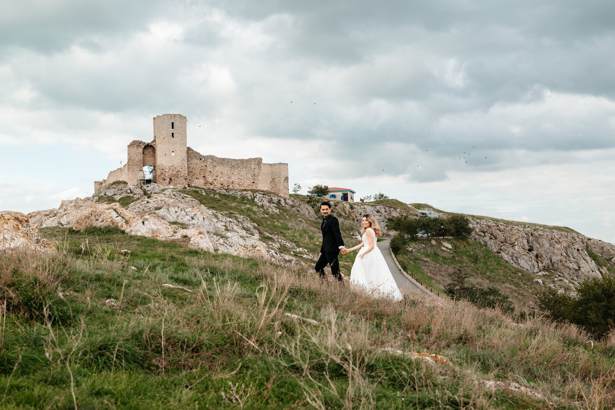 Alexandra & Robert. Www.besttalesstudio.com