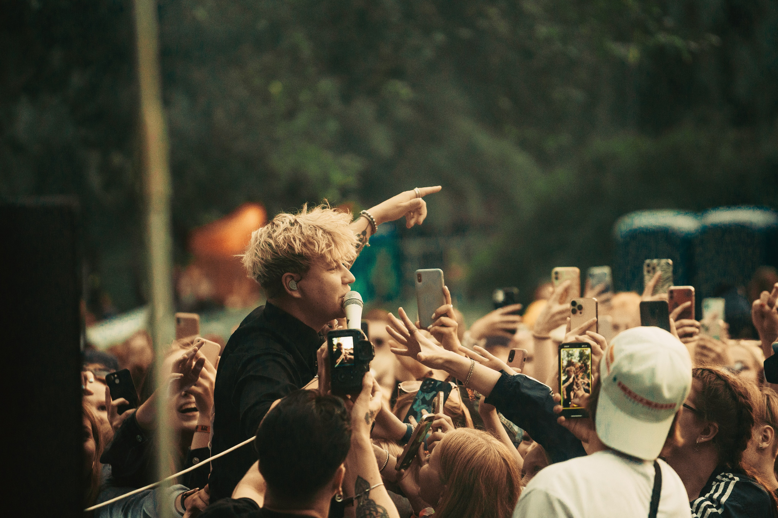 Festarit. VEKE MEDIA