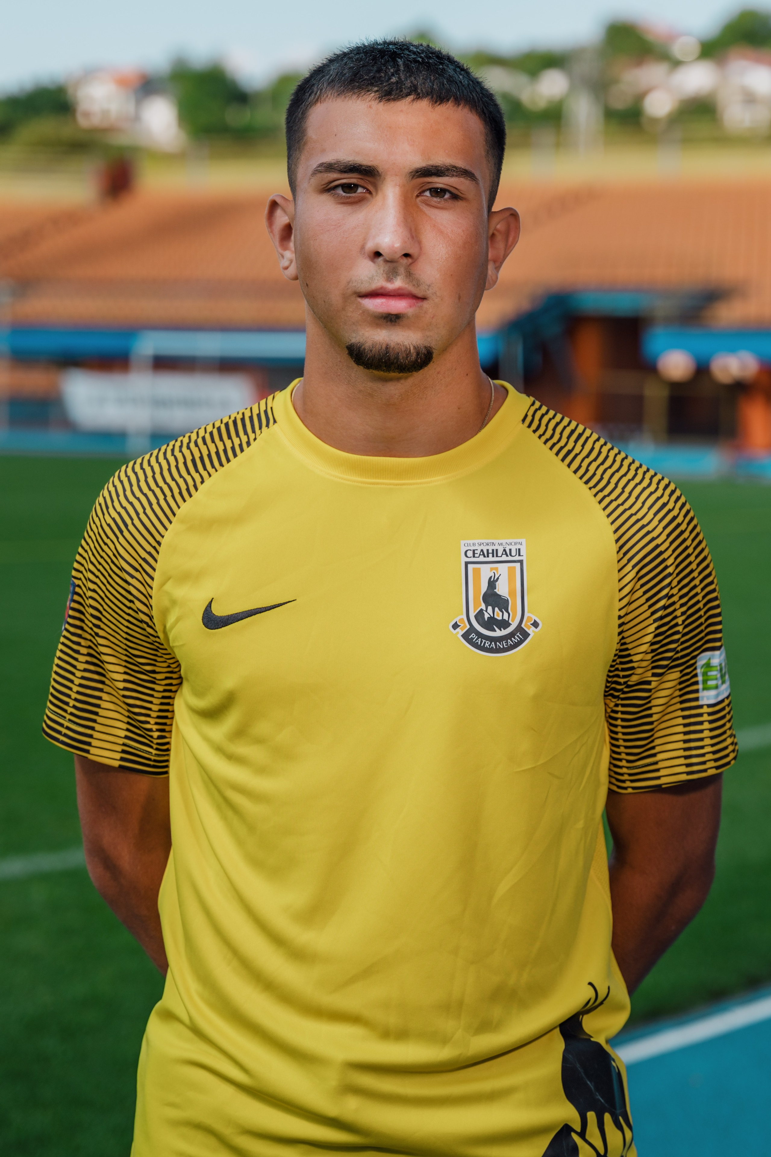 Folha. Dragosbaciuartphotographer