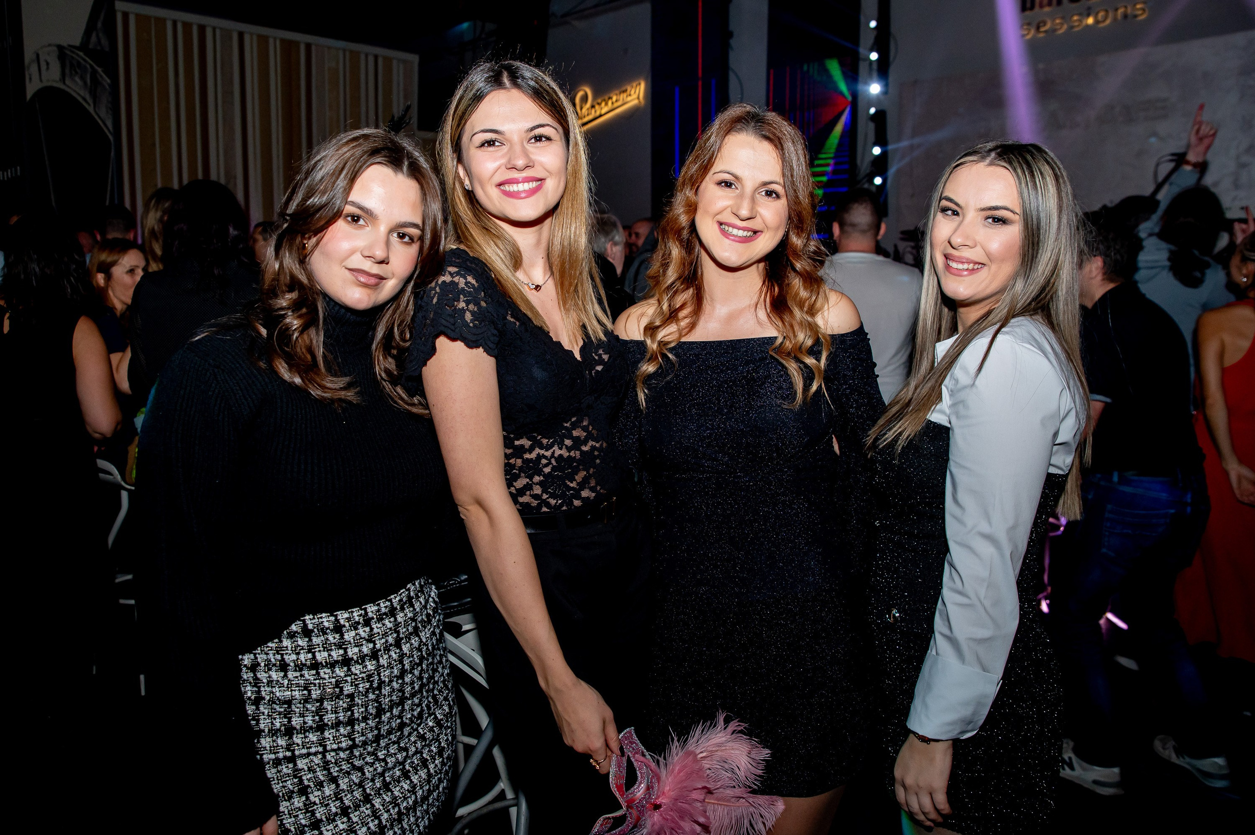 Fotografisanje teambuildinga i korporativnih proslava. Bojana Žuža fotograf u Beogradu 📷 Belgrade photographer