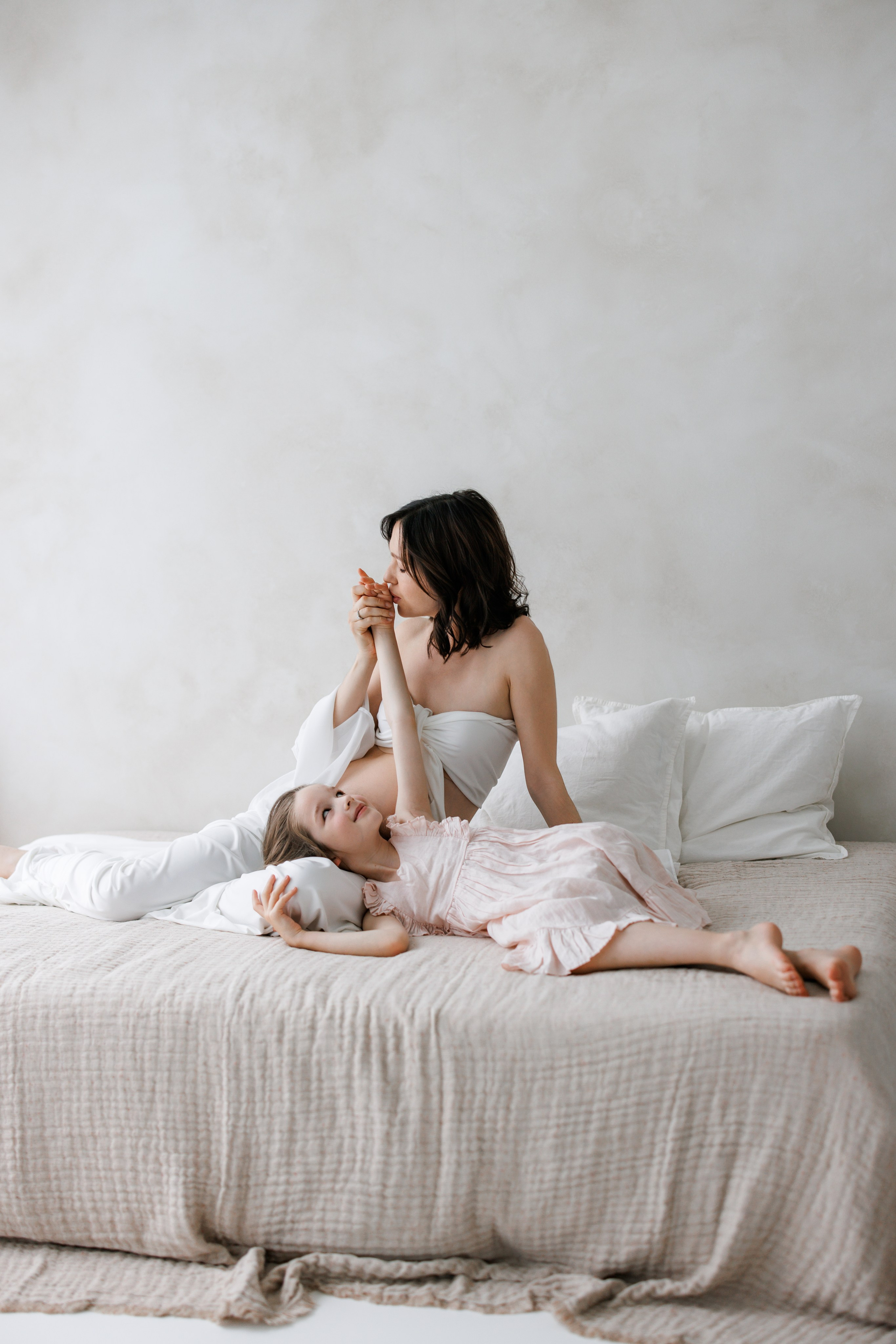 Professionelle Schwangerschaftsfotografie in Zürich & Uster — natürlich, modern und unvergesslich. Wedding and Family Photographer Switzerland and Italy. Valeria Diaz