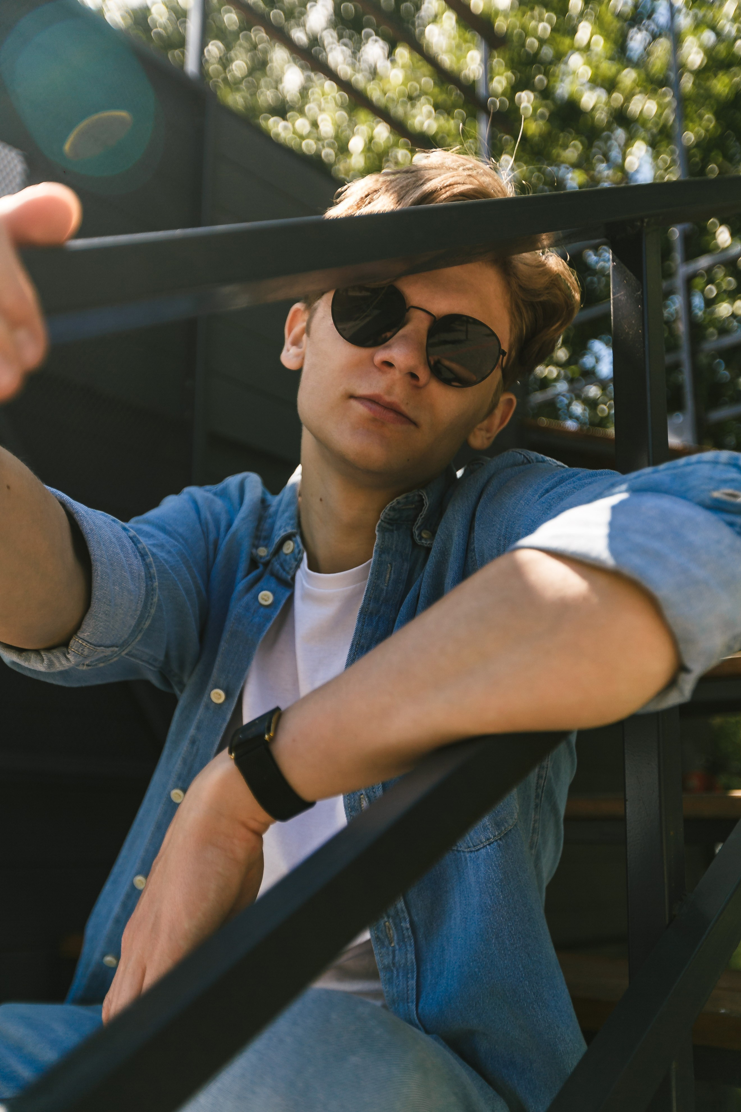 Camina por el terraplén. Fotógrafo de retrato, familia y reportajes en Valencia | España | Europa Vitalii Lumier