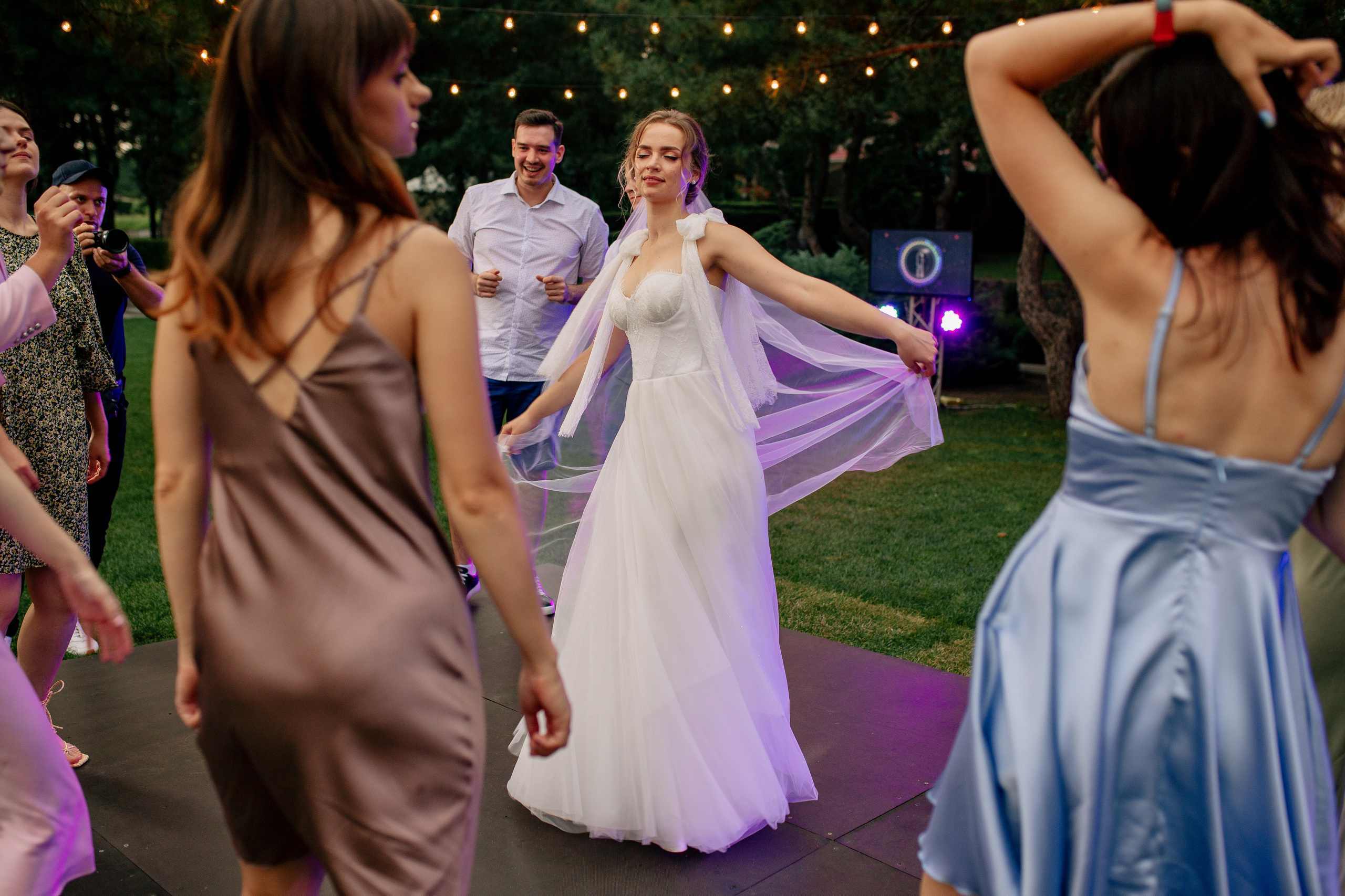 Reportage Wedding. Wedding photographer and videographer Europe