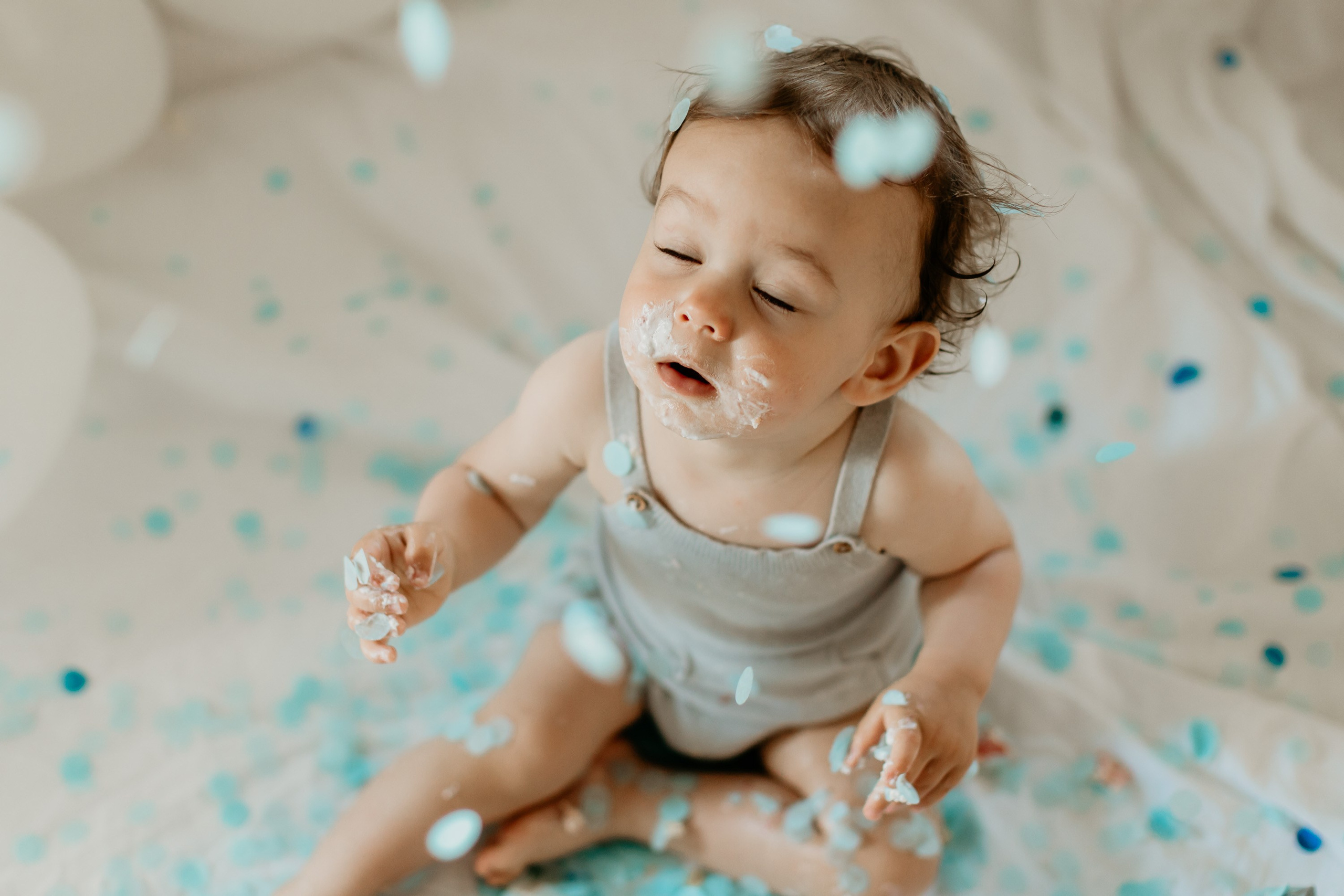 Cake Smash Session. Family and children photographer in Belgrade Milja Ciric