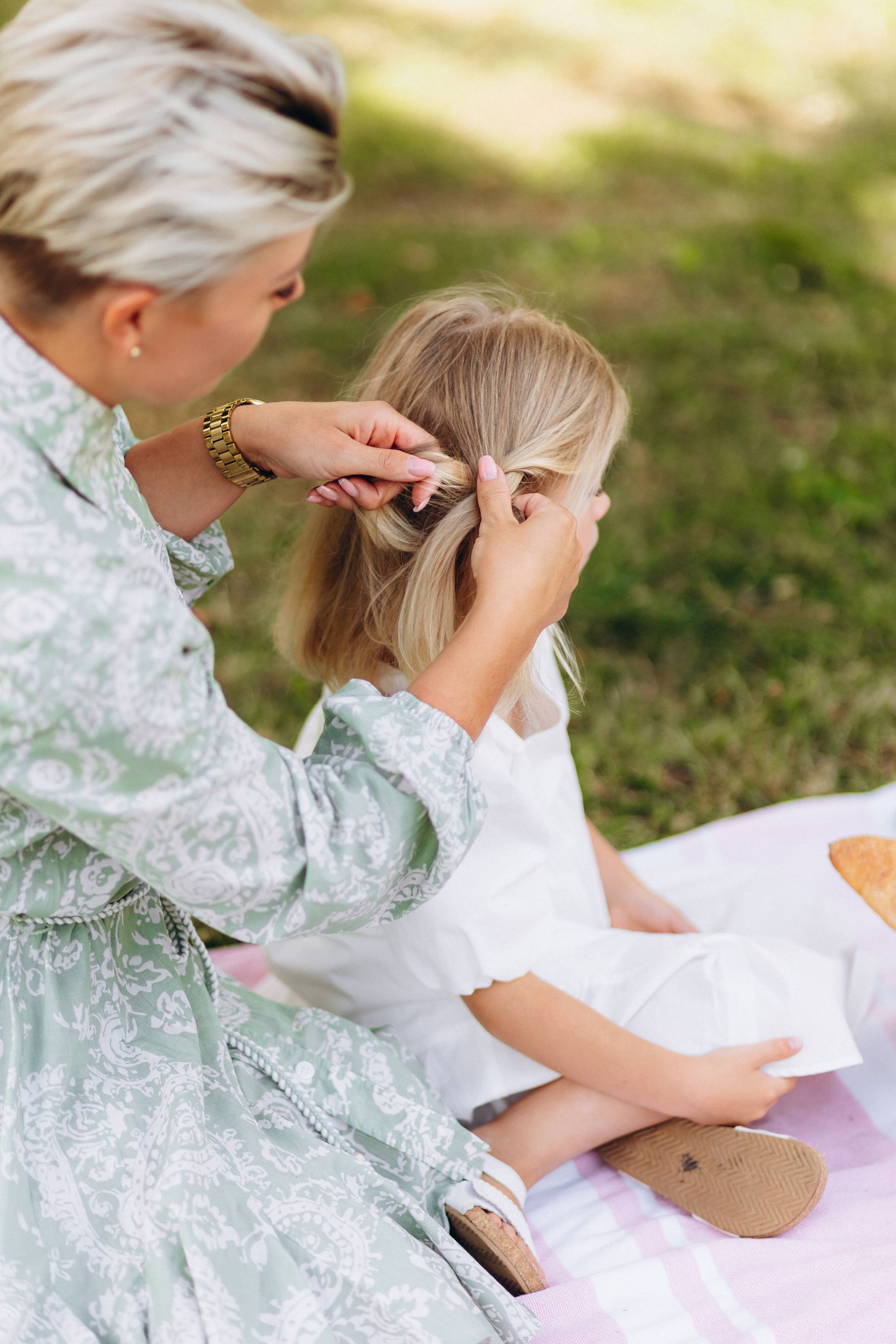 Pretty Family. Wedding and Family Photograph