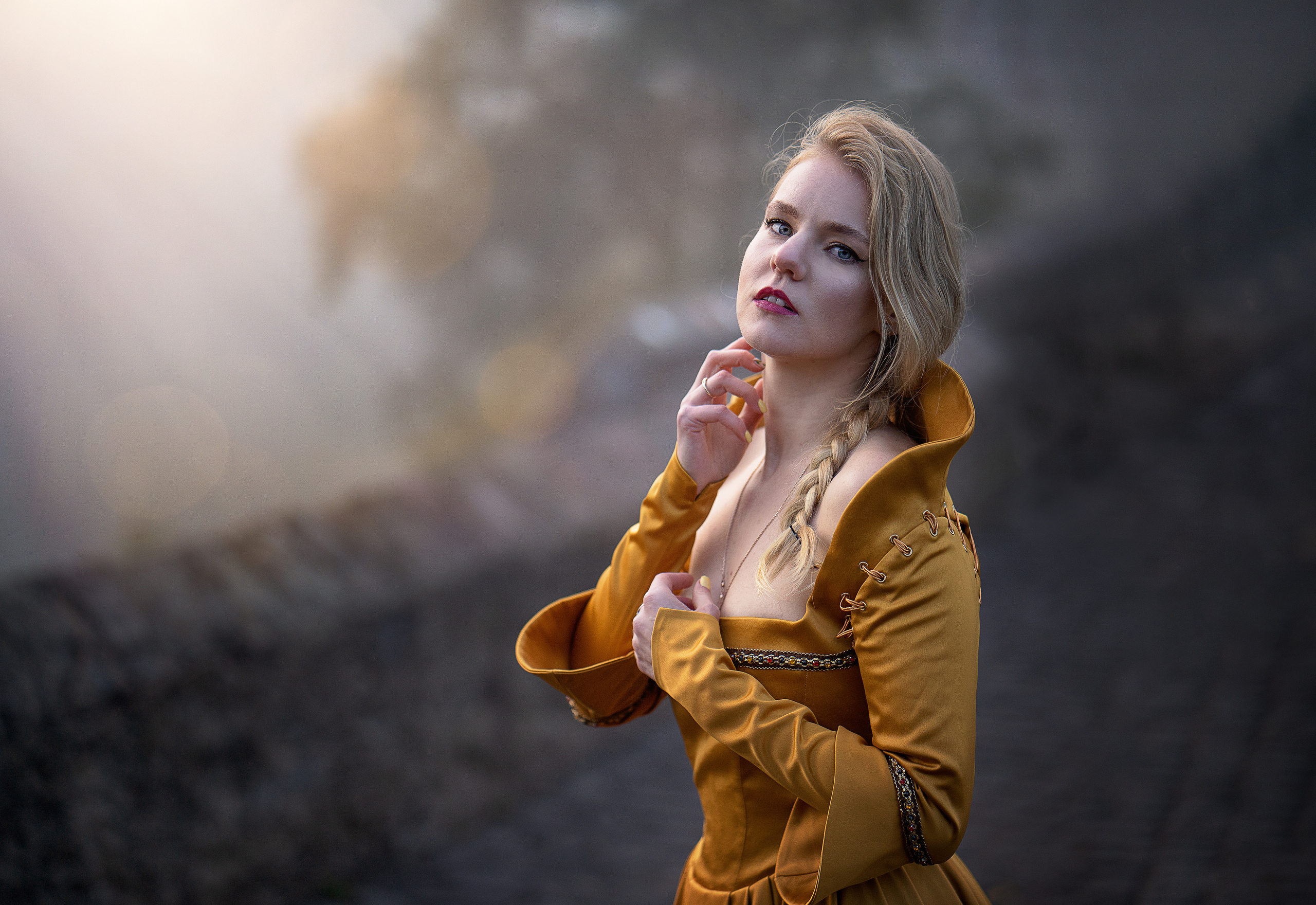 Fairytail shooting in the castle. Family, Lifestyle and Portrait photograher in Trier, Germany