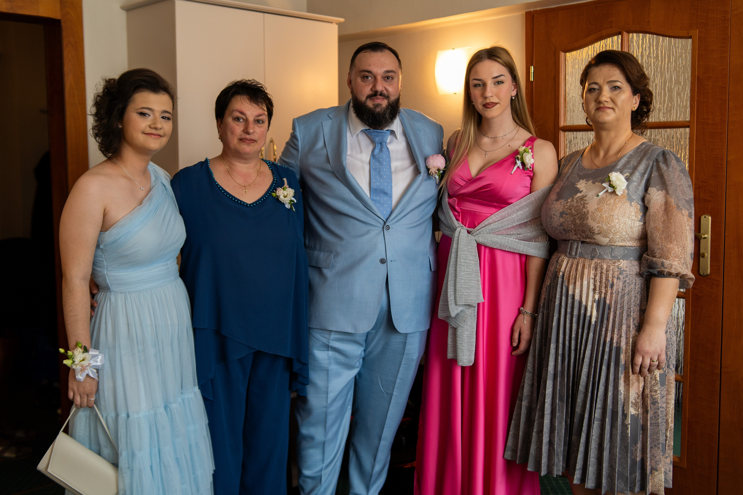 Alexandra + Andrei / Iasi. Foto-Video Nunta Iasi, Suceava, Bucuresti / Disponibilitate 2025 — 2026 — 2027