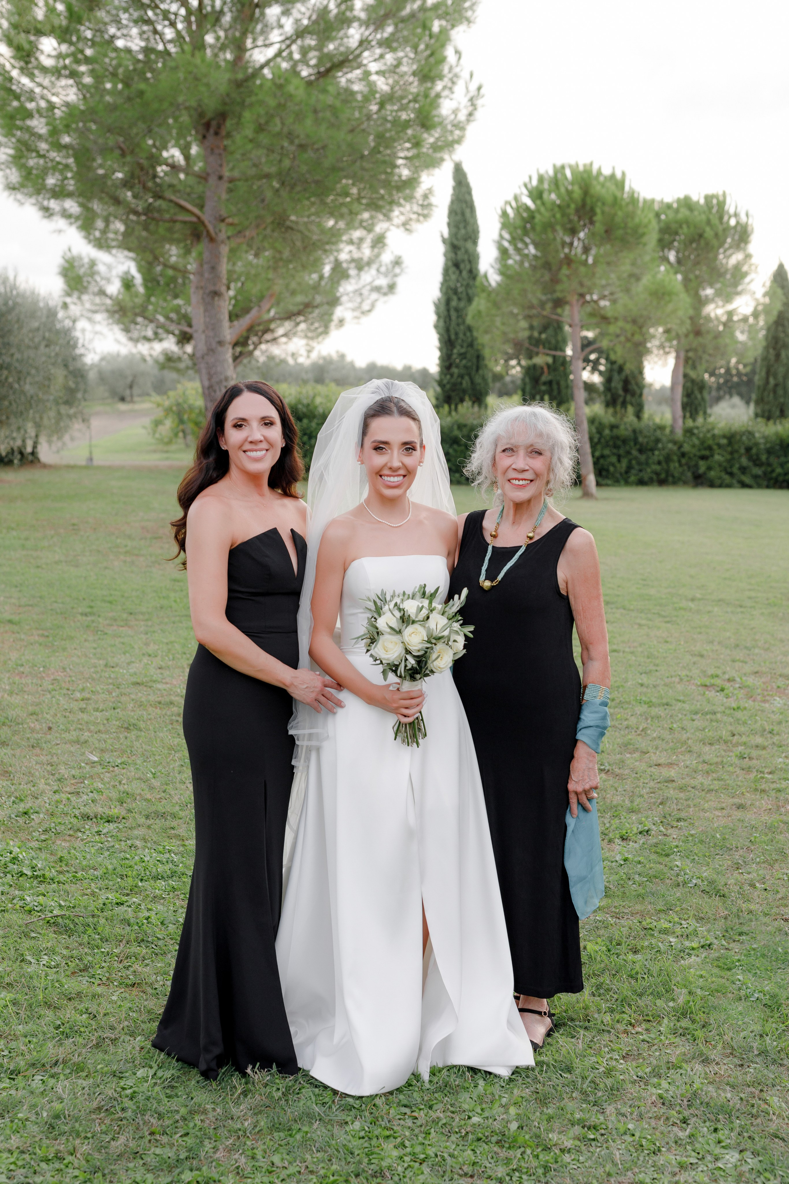 Dom&Ally. Wedding photographer Italy