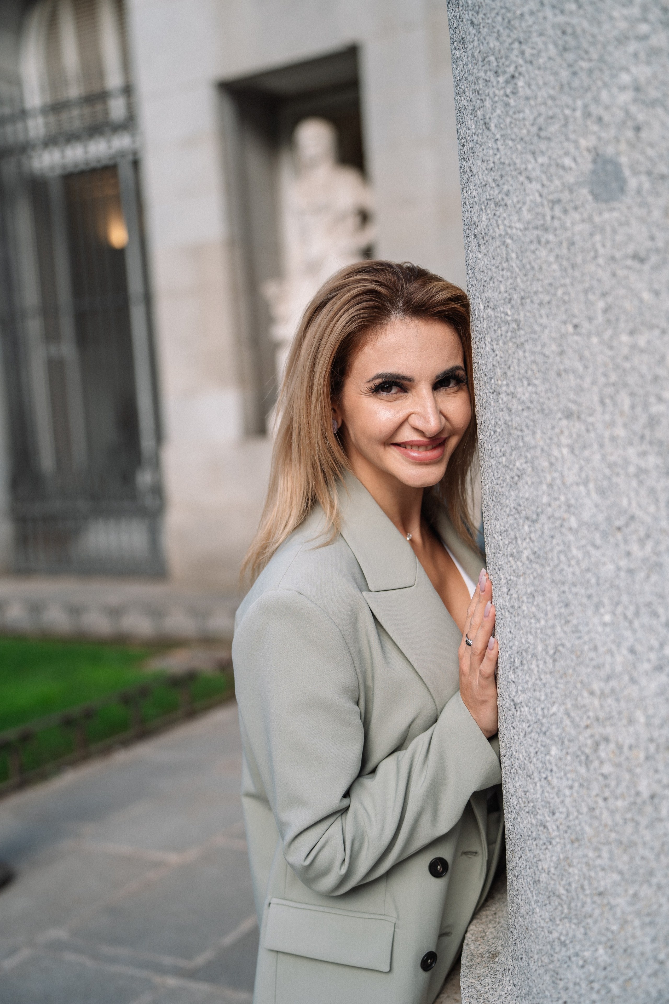 Couple photoshoot Spain. Photographer in Madrid, Spain. Alyona Belyaninova