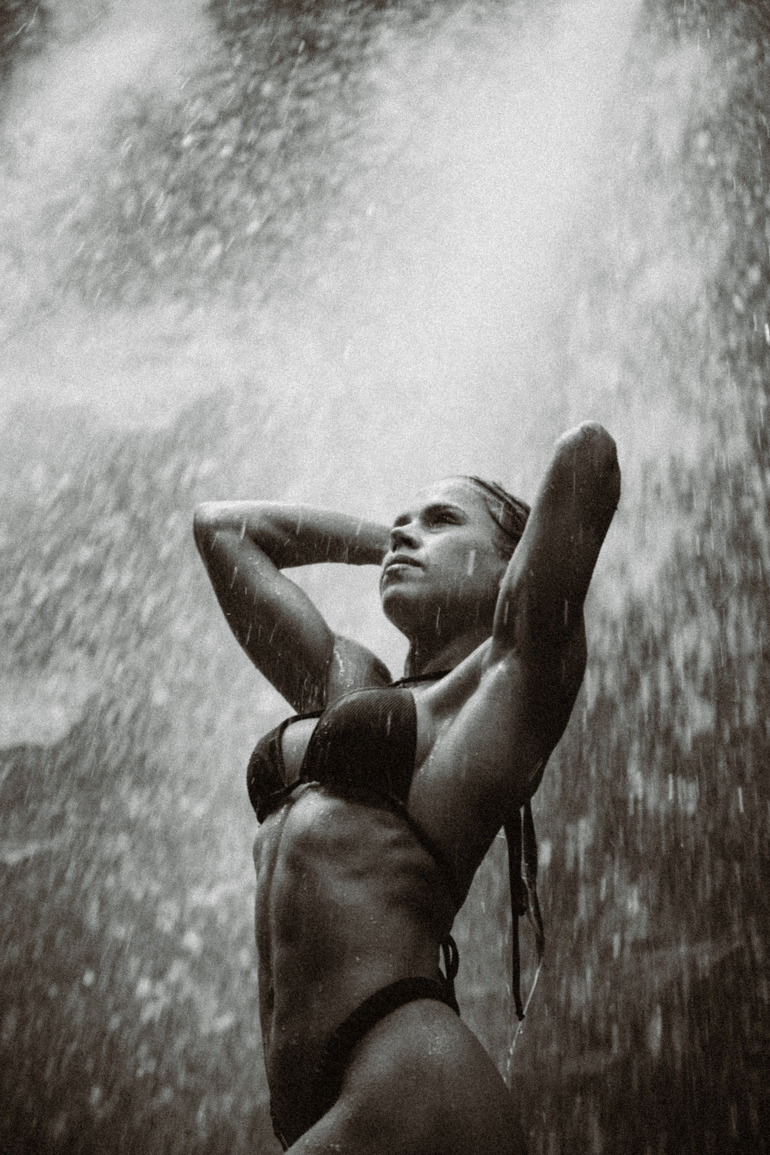 Outdoor. Mike Avelli