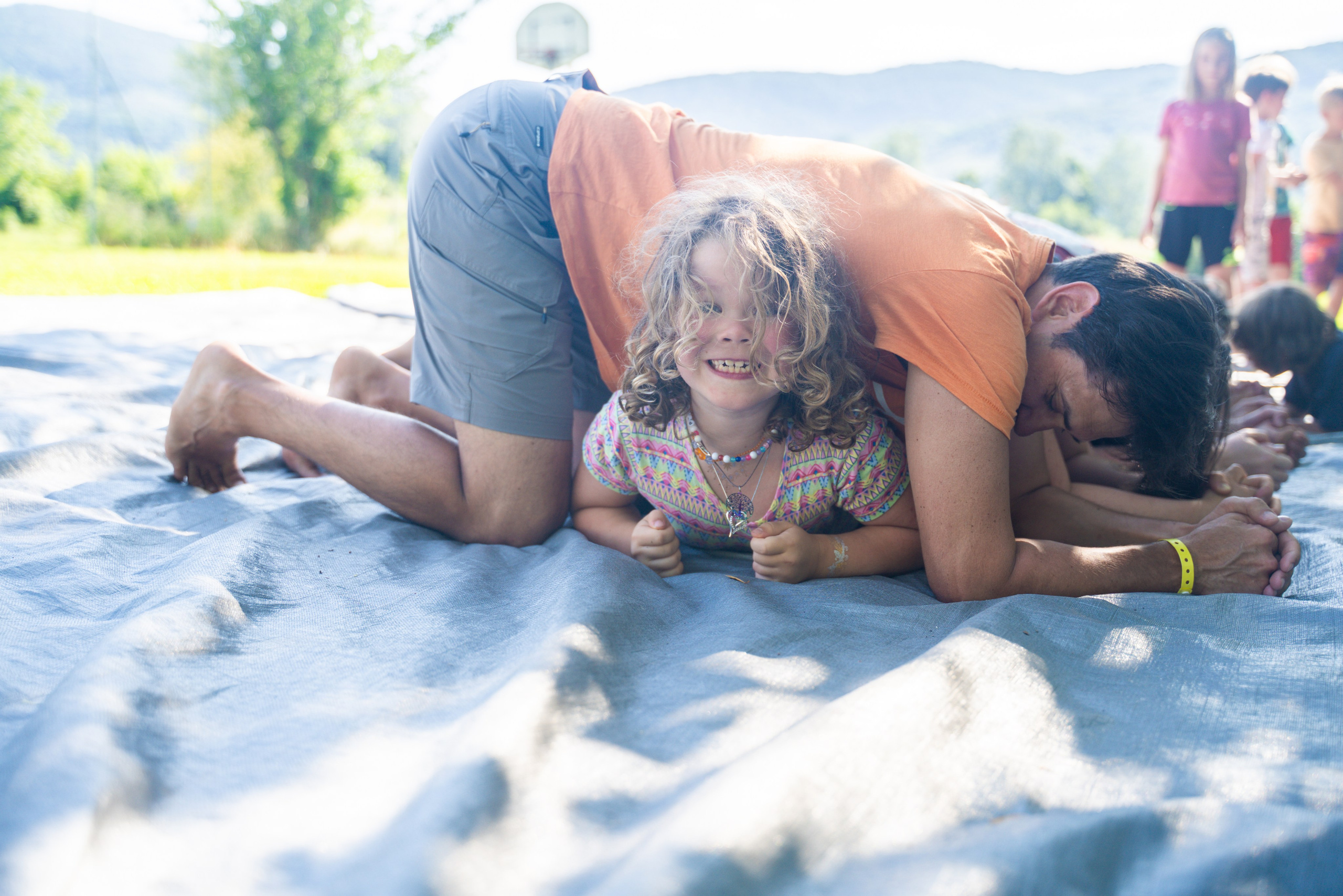 Детская игровая контактная импровизация. Семейные лагеря в Европе с Ниной Янечковой и Ириной Зиновьевой