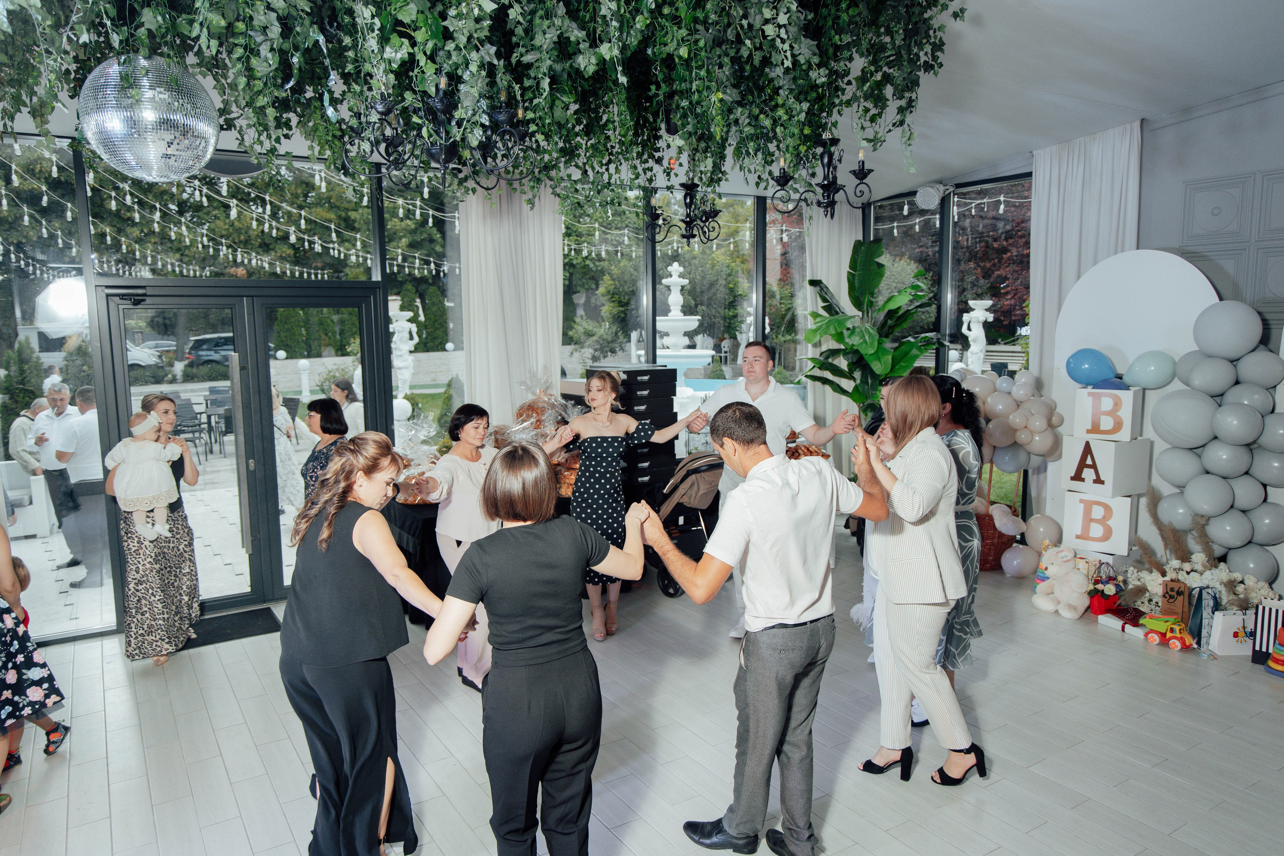 Cumetrie. Свадебный Фотограф, Детский и семейый Фотограф Молдова