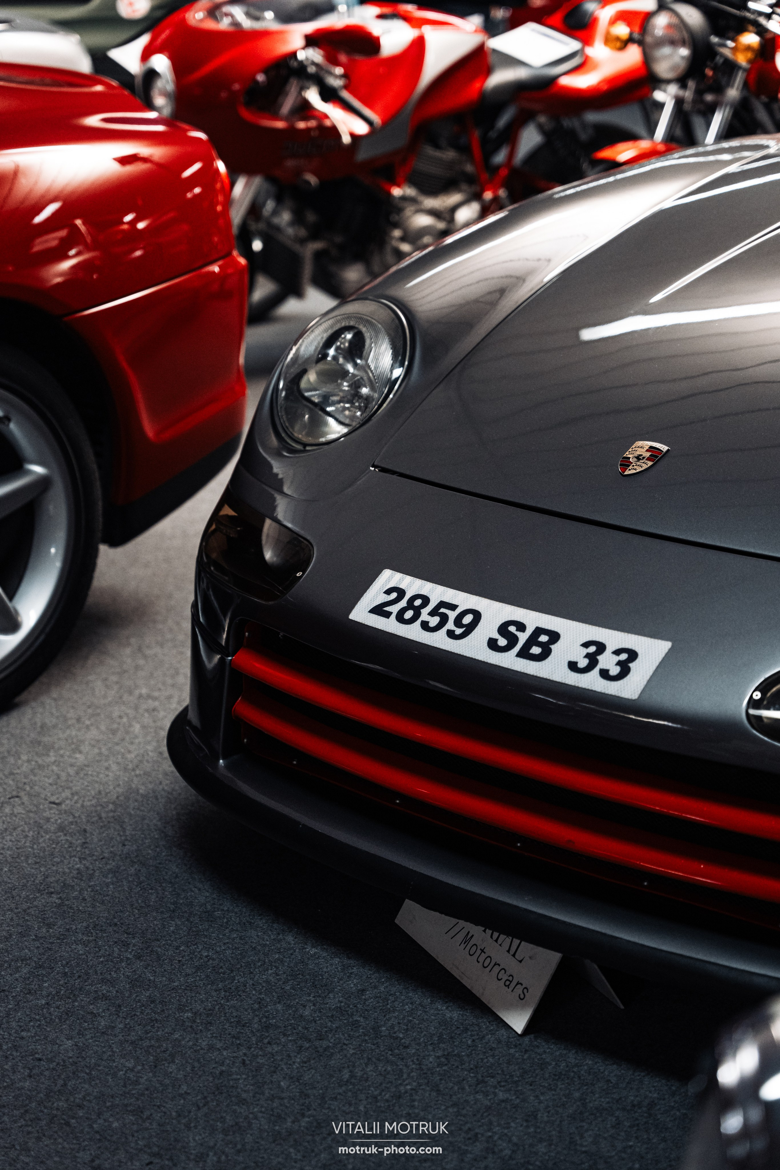 Artcurial Motorcars 2024. Photographe de voitures à Paris — Vitalii Motruk