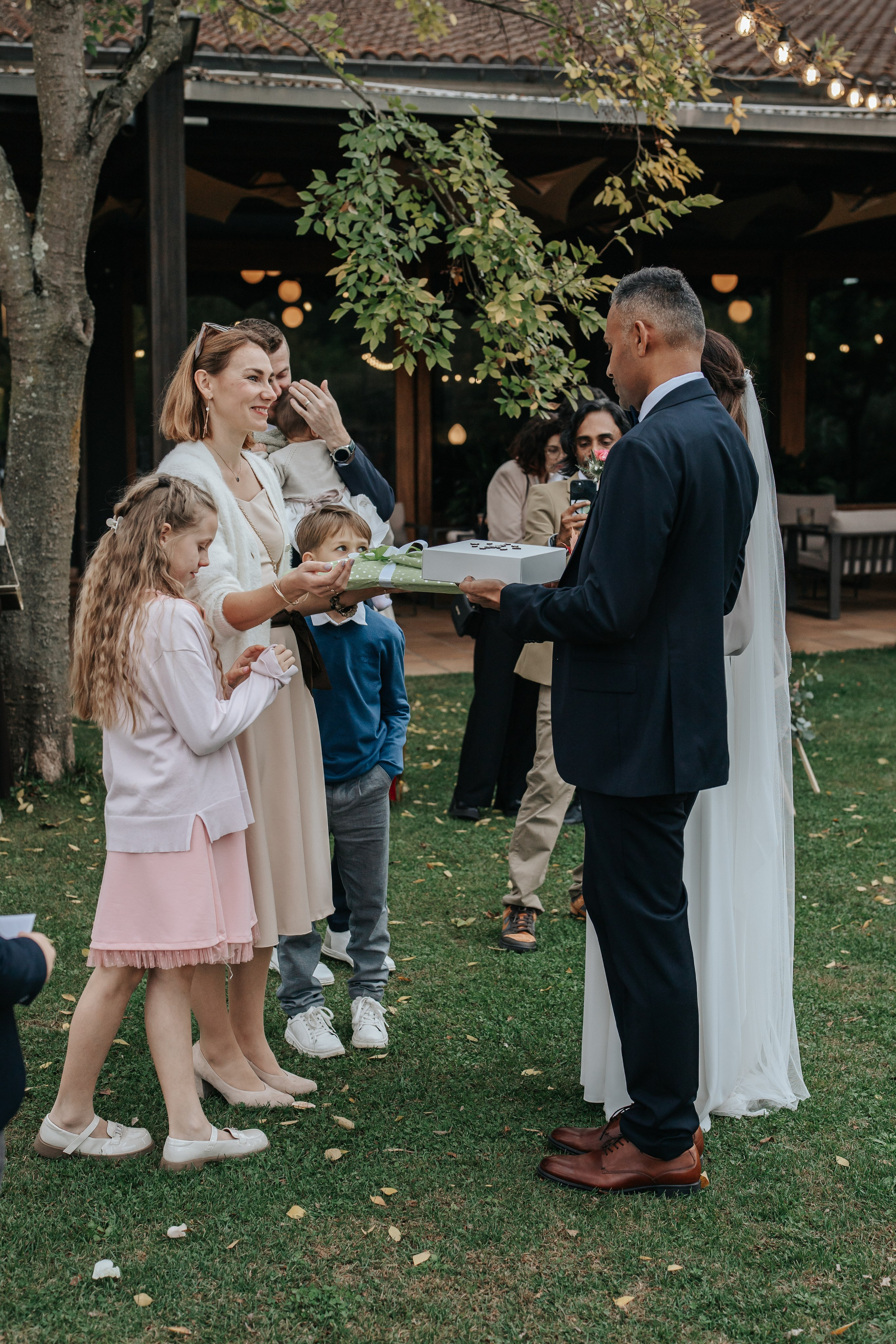 Aurelia+Anand, 02.11.2025, Olot. Fotógrafa de bodas en Cataluña