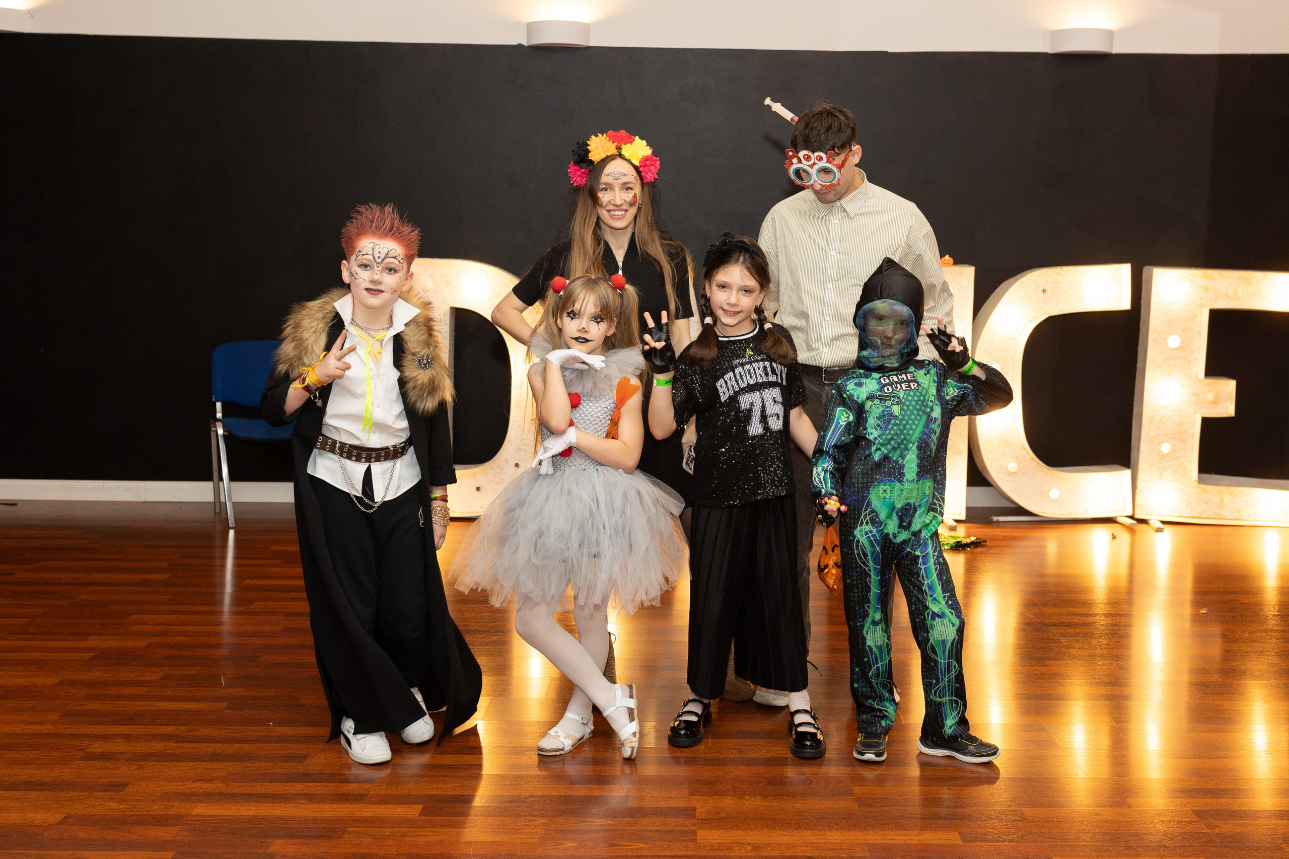 Leo dance studio Helloween 2025. Семейный и детский фотограф в Варшаве Мила Бобровская
