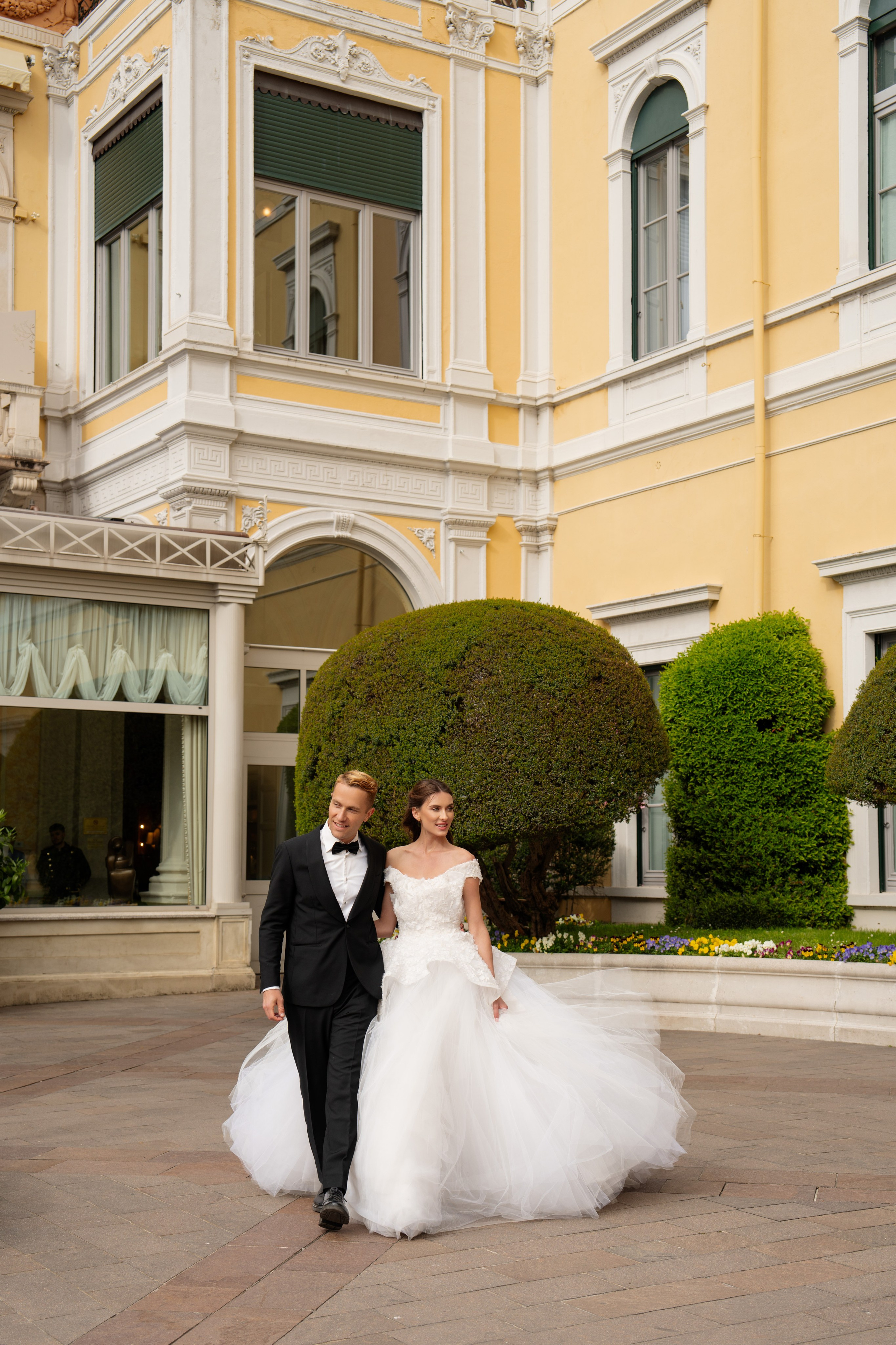 By the Lake Editorial. Ioana Timis