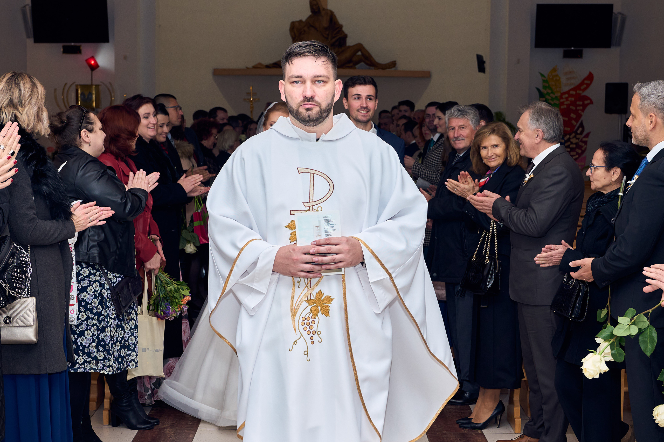 Fotograf kameraman na svadbu Bratislava Banská Bystrica Сelé Slovensko svadobný kameraman