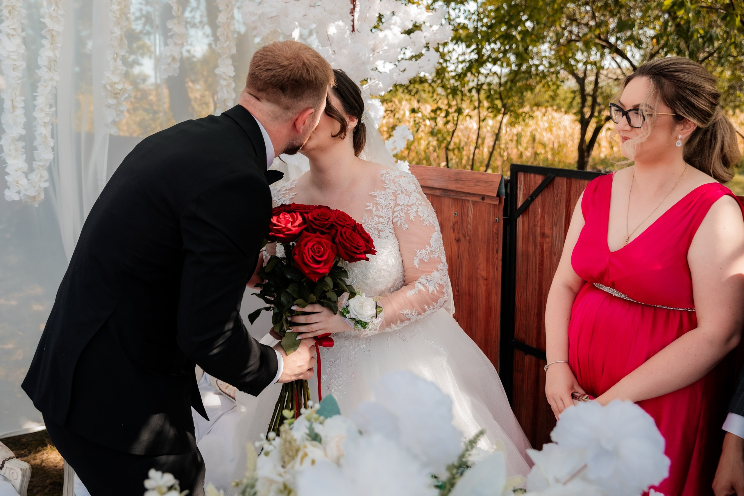 servicii foto. servicii foto Botoșani. servicii foto video Botoșani. fotograf nunta. fotograf evenimente. fotograf nunta Botoșani. Alin chirila. Alin chirila fotograf. Alinofotostudio.- Mire și mireasă – Sergiu & Liliana – ziua nunții, 2024  - Emoții în ziua nunții – Sergiu și Liliana  - Dansul mirilor – fotografie artistică nuntă 2024  - Sedinta foto romantică în natură – Sergiu & Liliana  - Rochia de mireasă și detalii de nuntă elegante