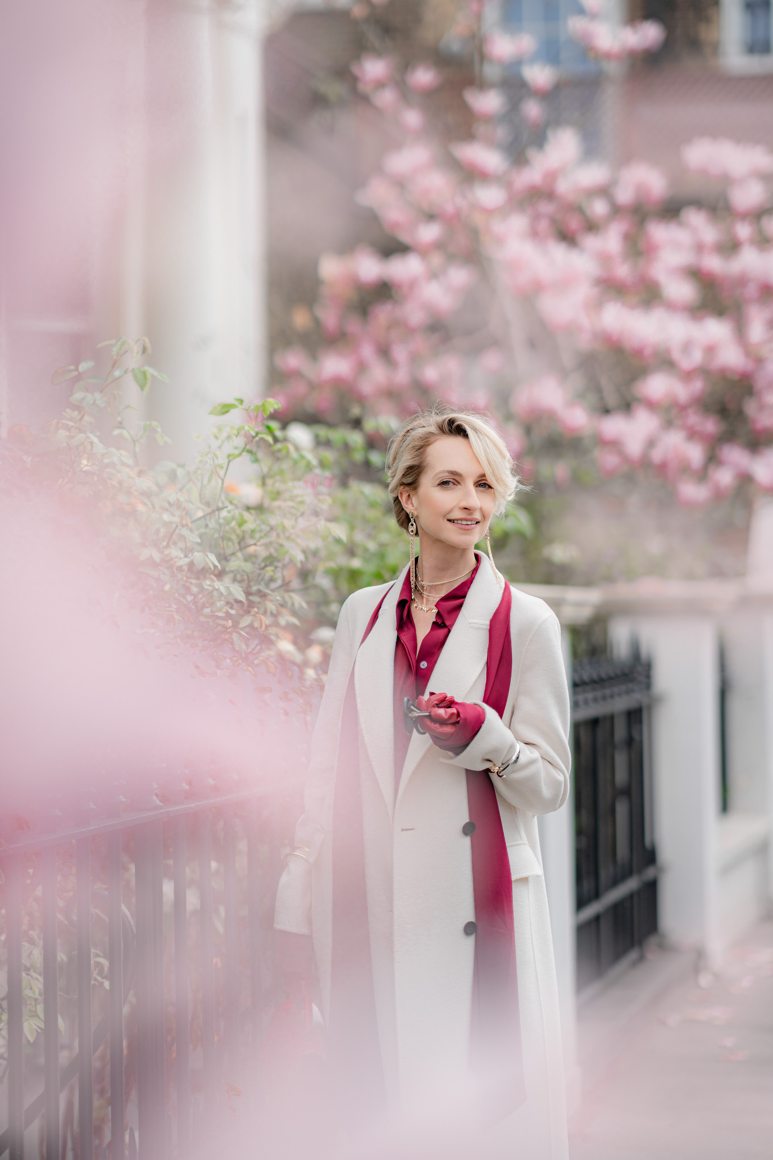 Magnolia in Chelsea with Myroslava. Tonya Kyrylenko photographer in London