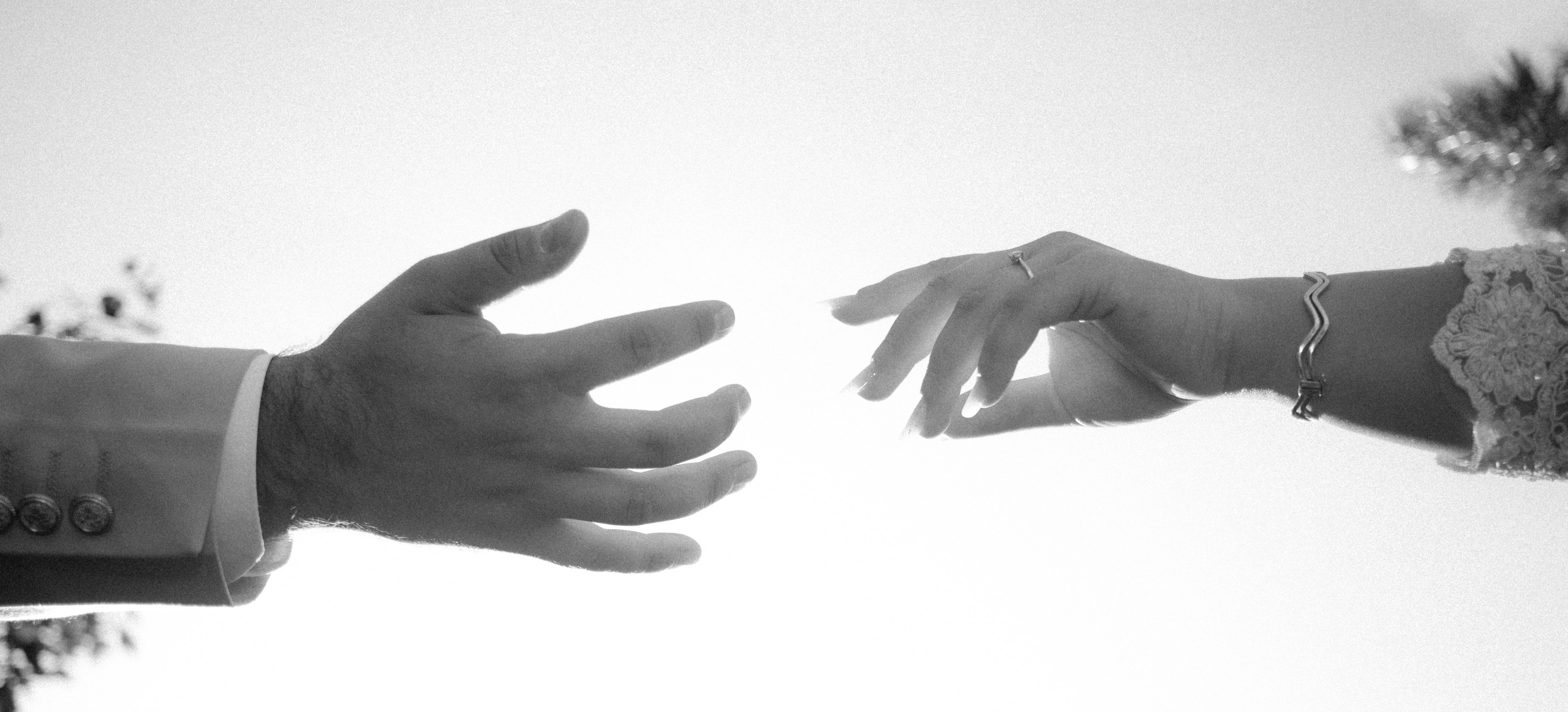 Ramona & Sebi. Fotograf si videograf — evenimente si studio