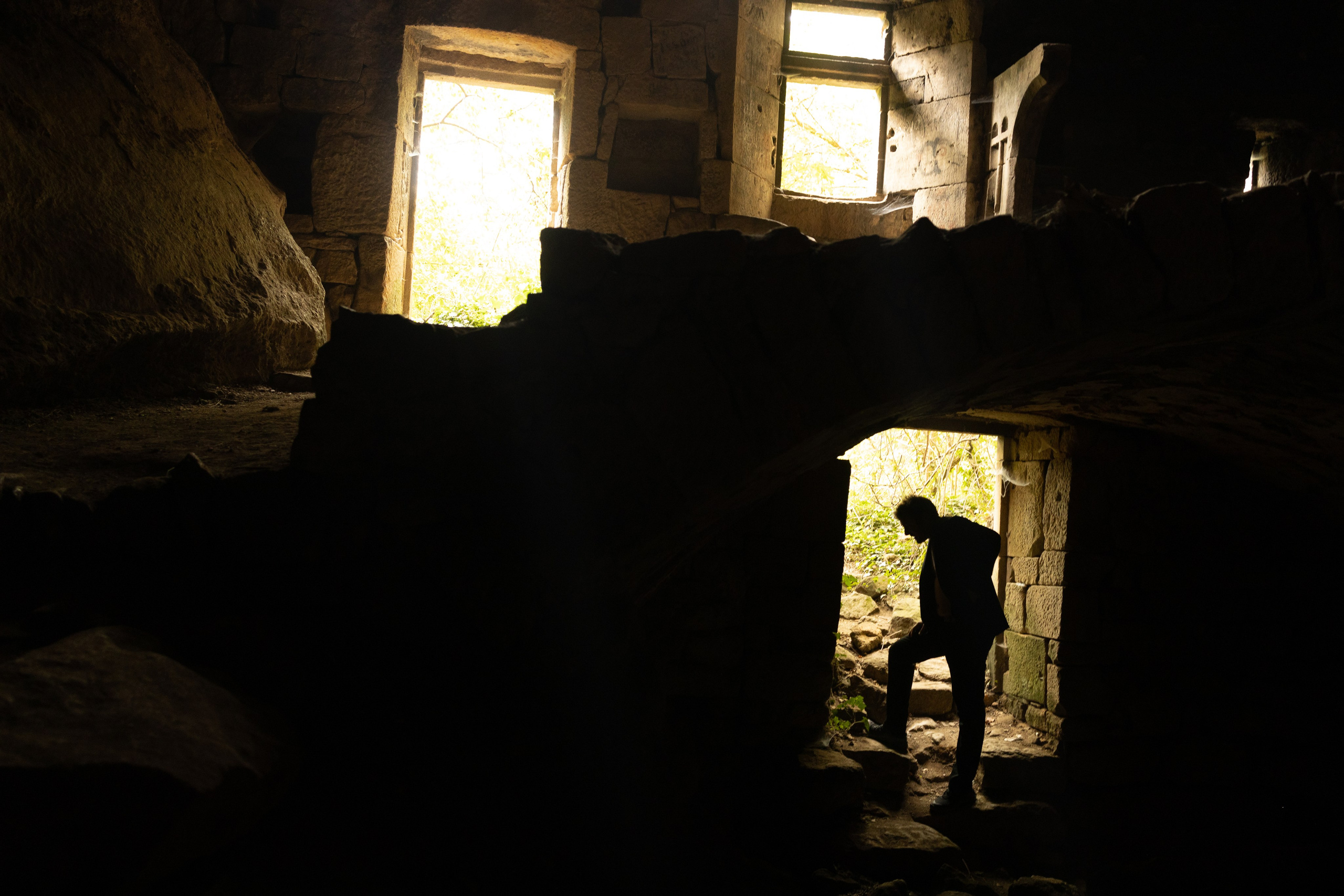 Portrait du portfolio d’un acteur Avignon Provence France. Histoires d’amour, séances photos de famille et de mariage en France