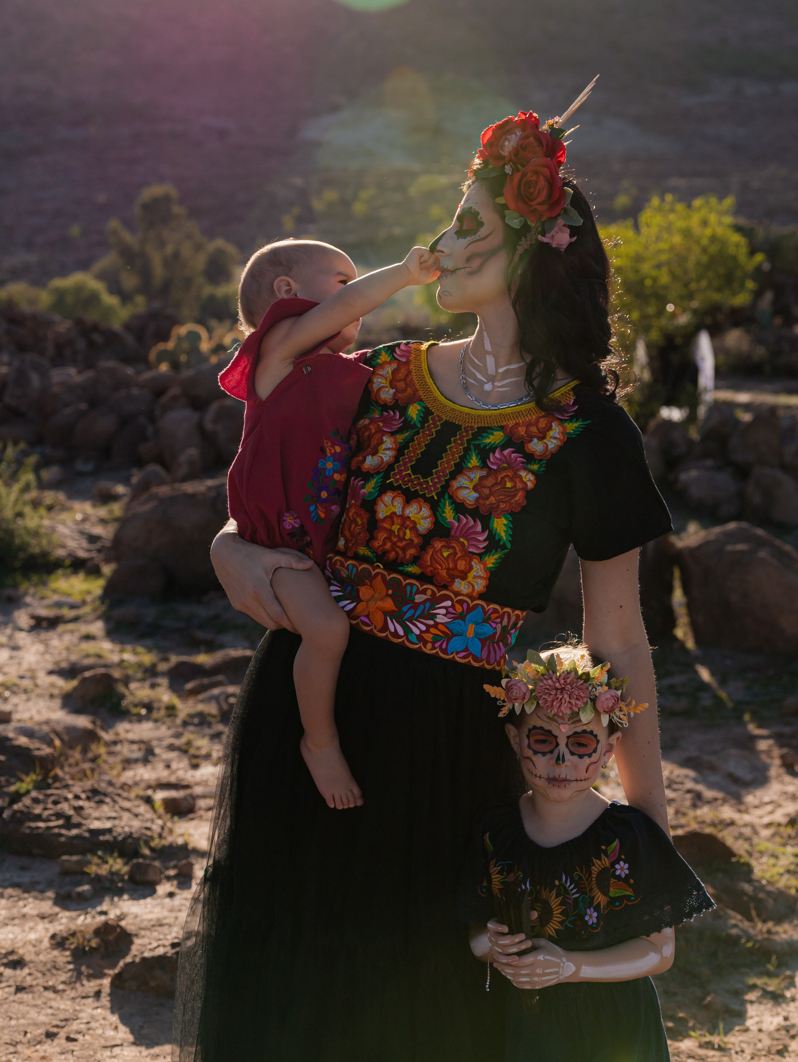 Day of the Dead | Family Photoshoot. Lifestyle a rodinná fotografka v Pisku Oxana Telupilova