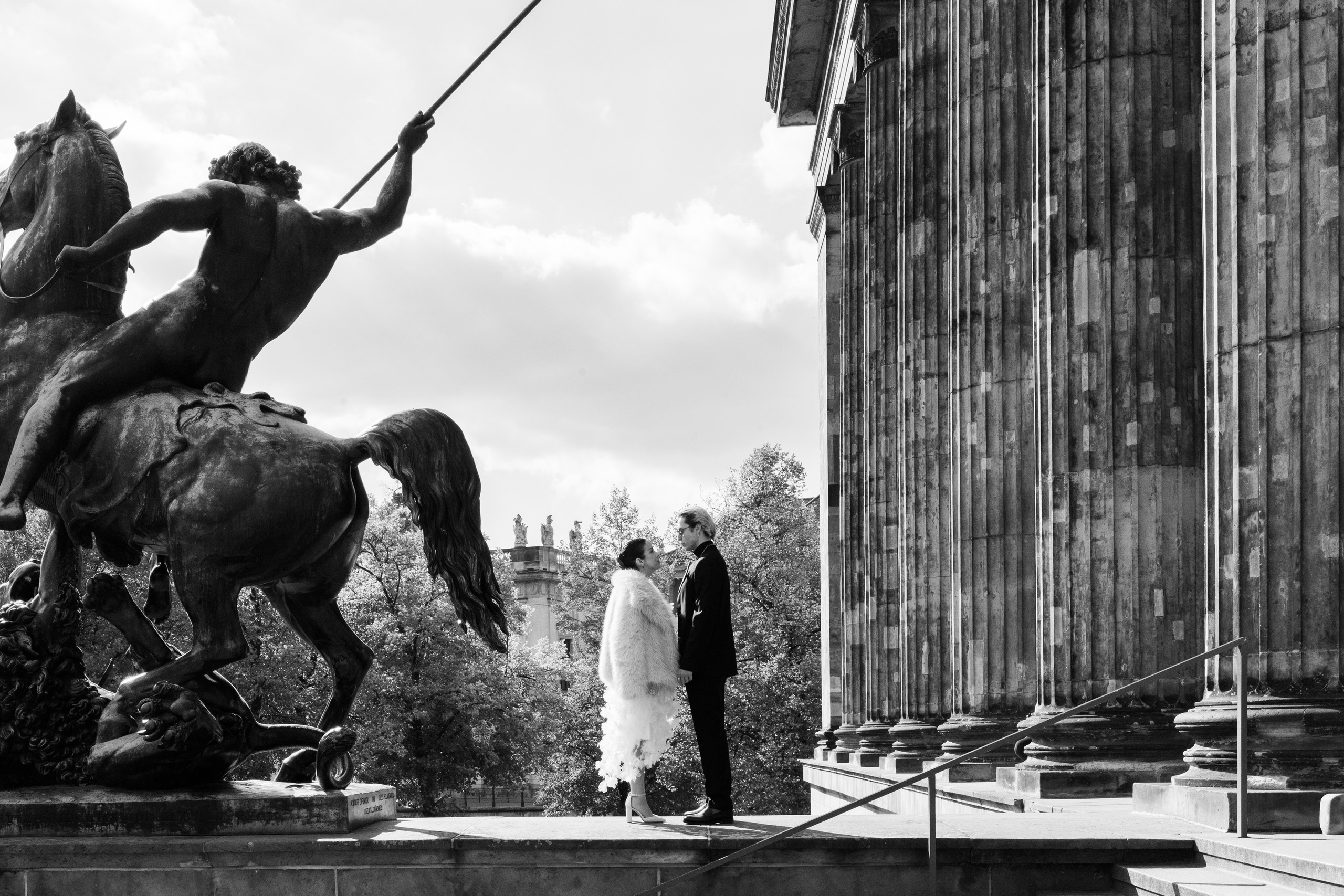 Zeitlose Eleganz: Ihre Hochzeit in Schwarz-Weiß. Hochzeitfotograf in Bielefeld