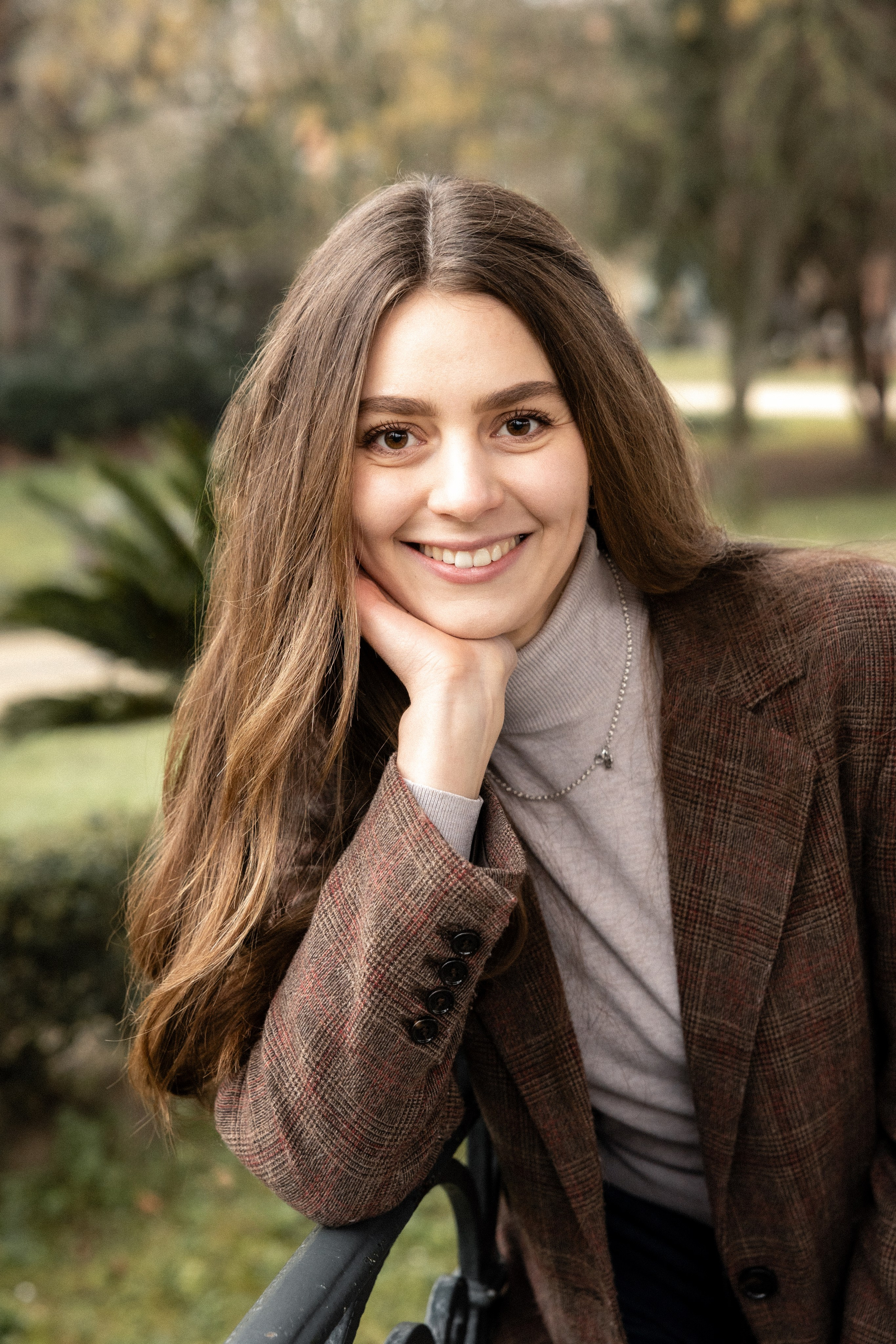 Семейная фотосессия со взрослыми детьми в Тулузе, Jardin des Plantes. Евгения Смирнова — фотограф в Тулузе и юго-западной Франции