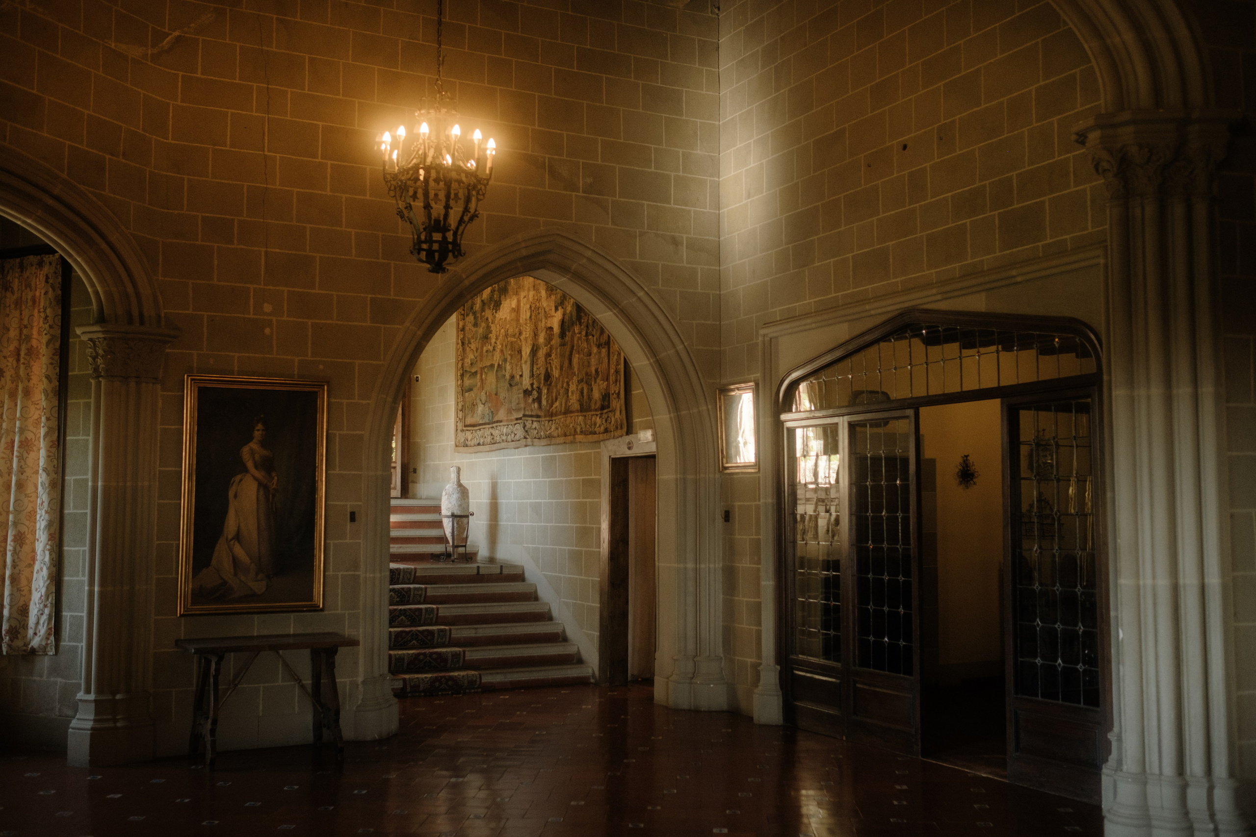 Morgan & Anthony. La Baronia. Paola wedding photographer / videographer in Barcelona