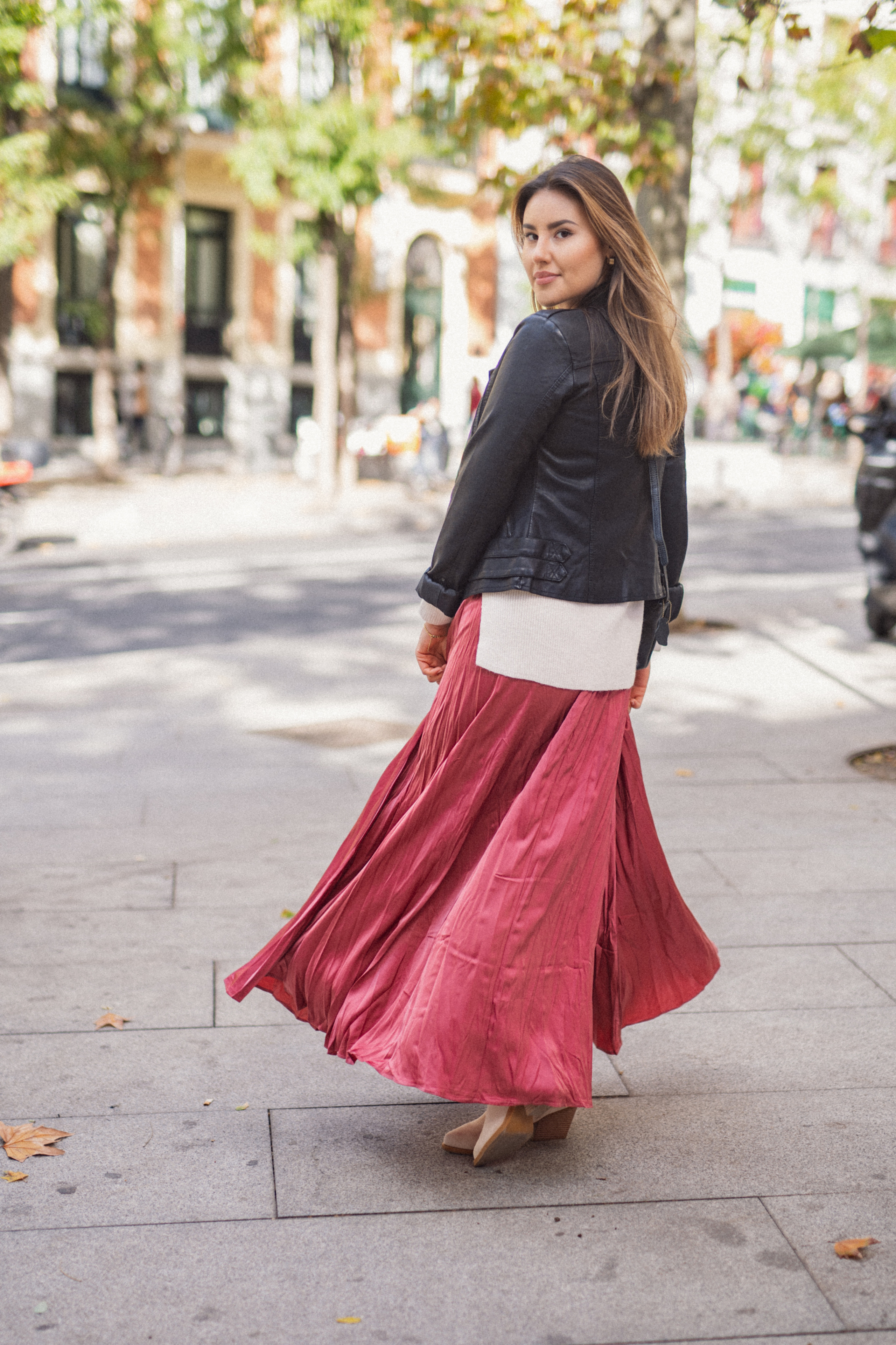 Fotografía de lookbook para marcas de ropa en Madrid – Estilo, creatividad y calidad. Fotógrafo en Madrid, España. Alyona Belyaninova