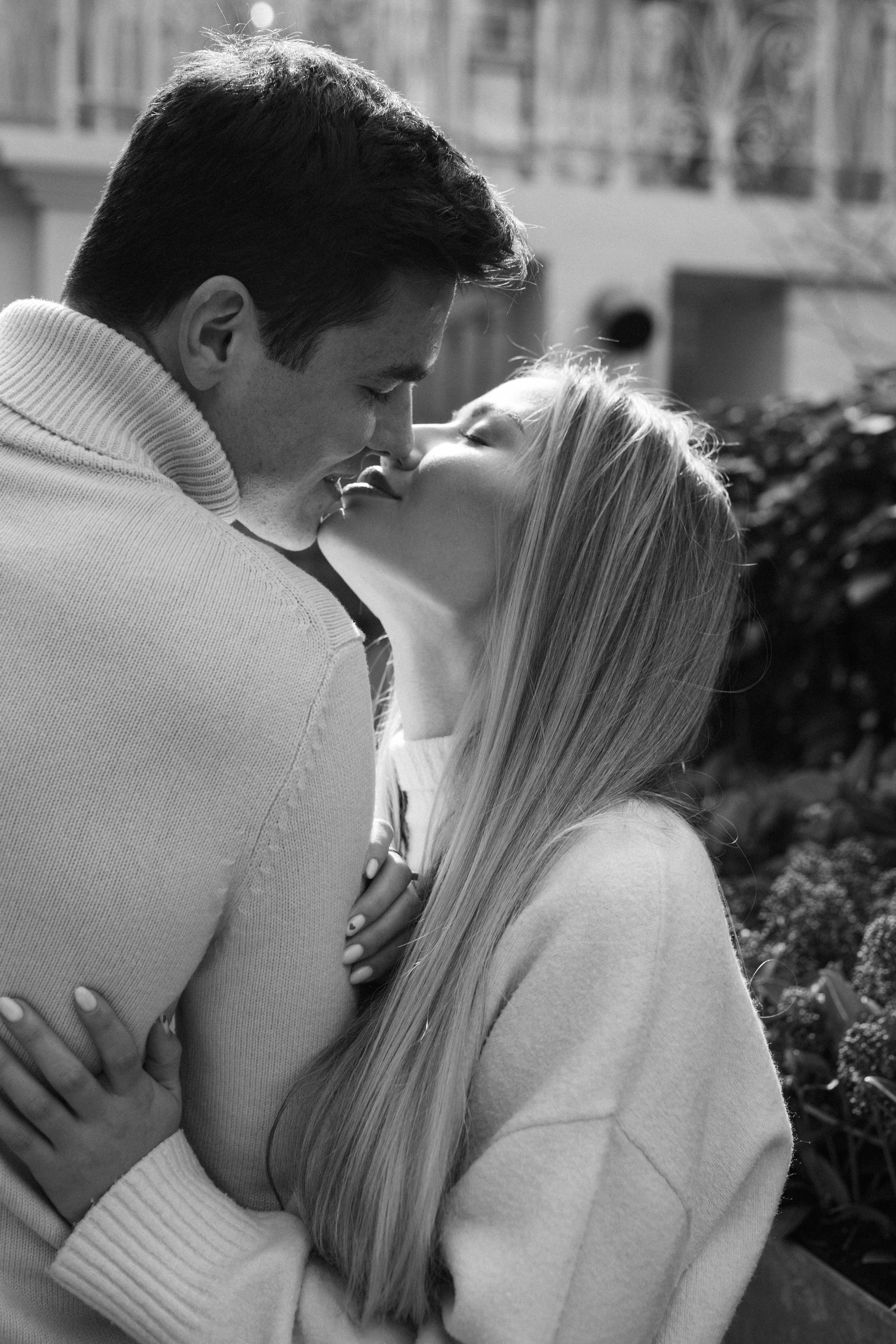 Fotógrafo de parejas en Madrid. Sesión de love story profesional. Sesión de retrato profesional. Fotógrafo en Madrid, España. Alyona Belyaninova