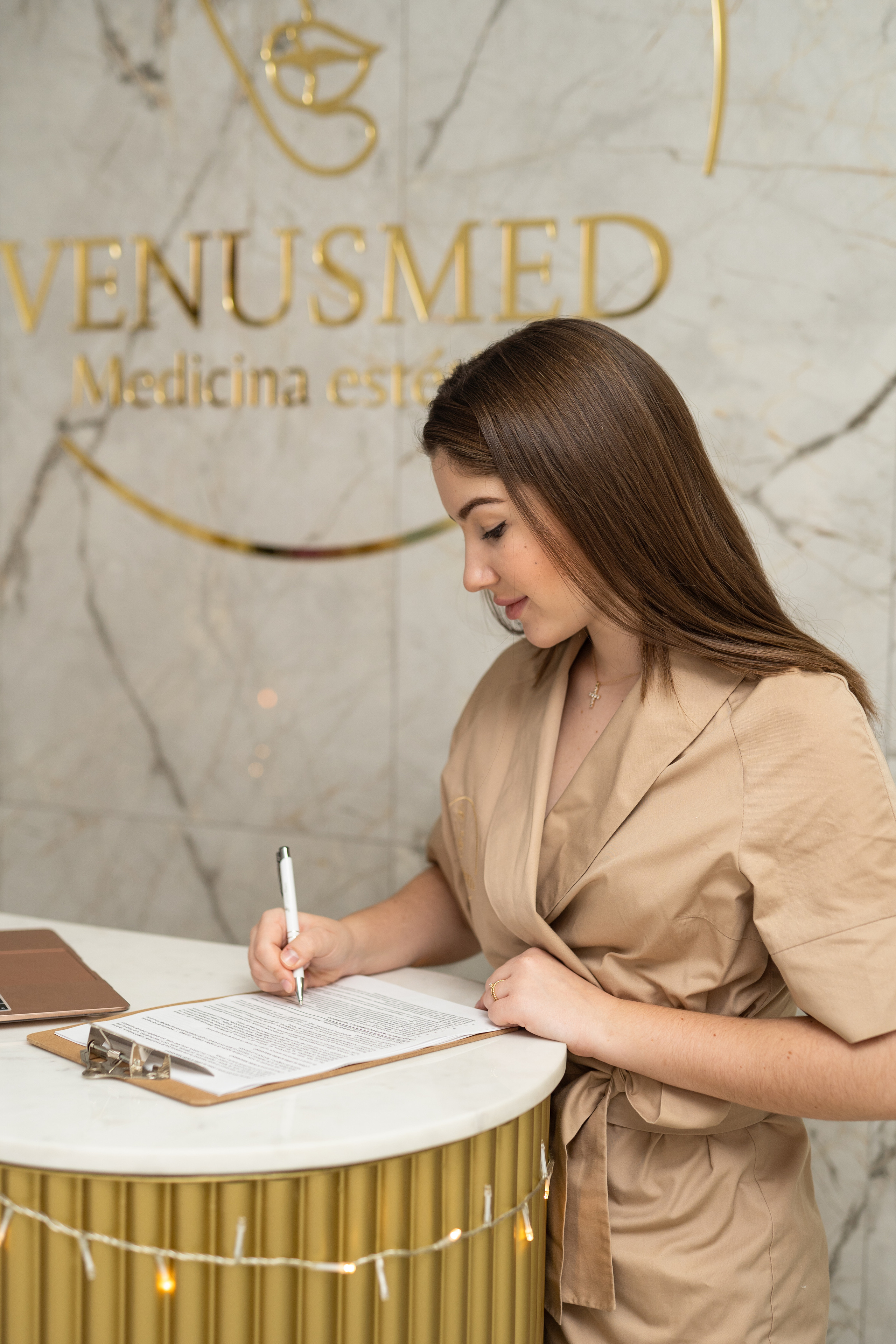 Fotografía profesional para clínicas de belleza en Madrid – Impulsa tu imagen con fotos de alta calidad. Fotógrafo en Madrid, España. Alyona Belyaninova