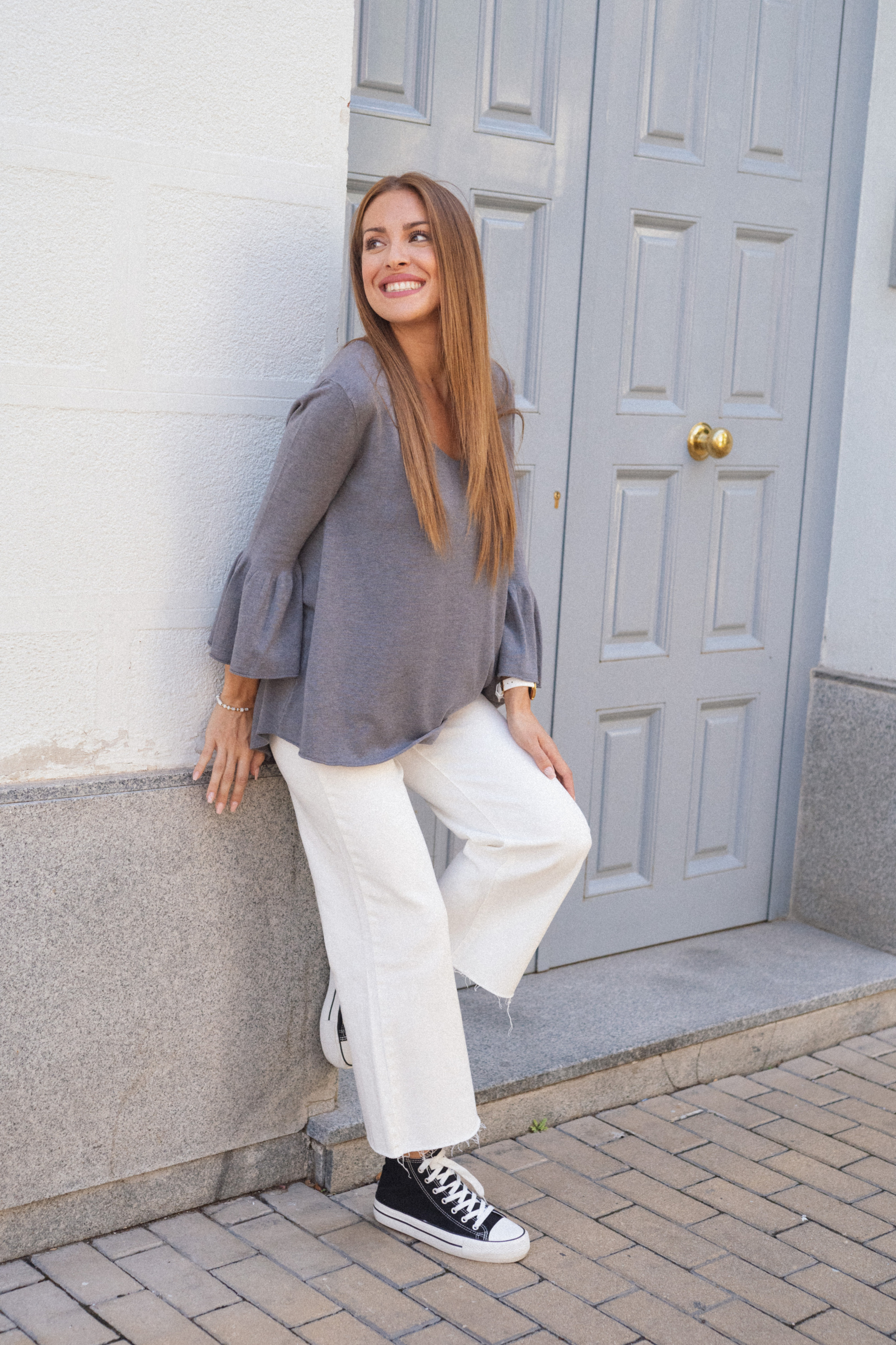 Fotografía de lookbook para marcas de ropa en Madrid – Estilo, creatividad y calidad. Fotógrafo en Madrid, España. Alyona Belyaninova