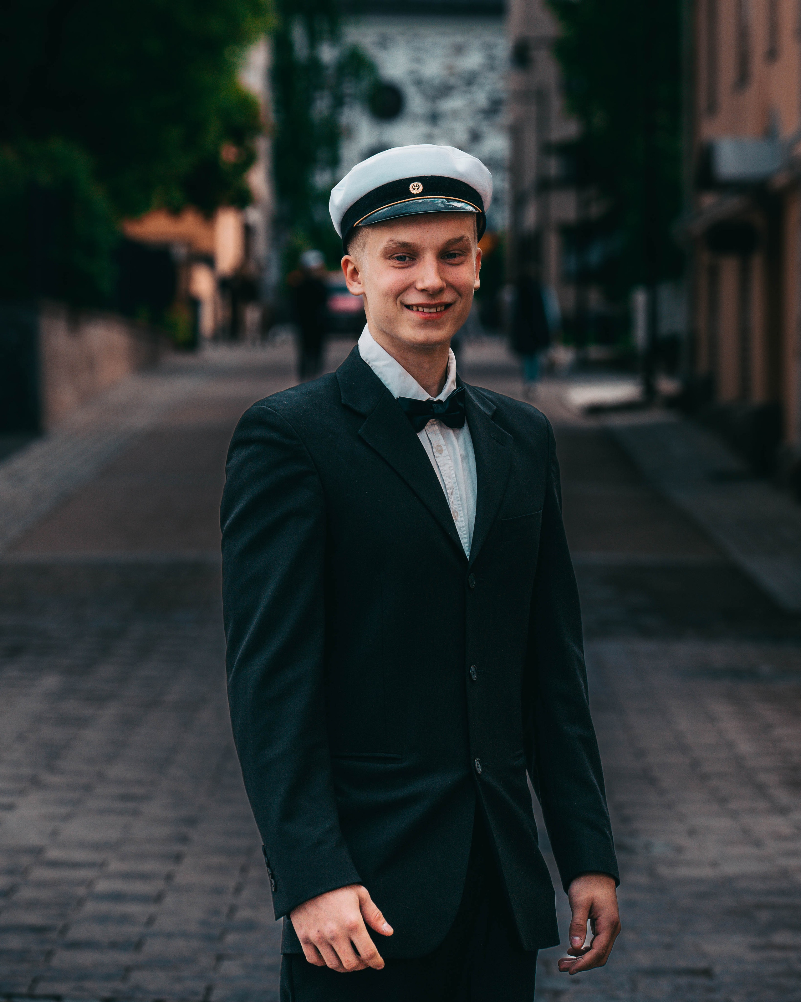 Hääkuvaus Kuopiossa Valmistujaiskuvaus  Ristiäiskuvaus Valokuvaaja. VEKE MEDIA