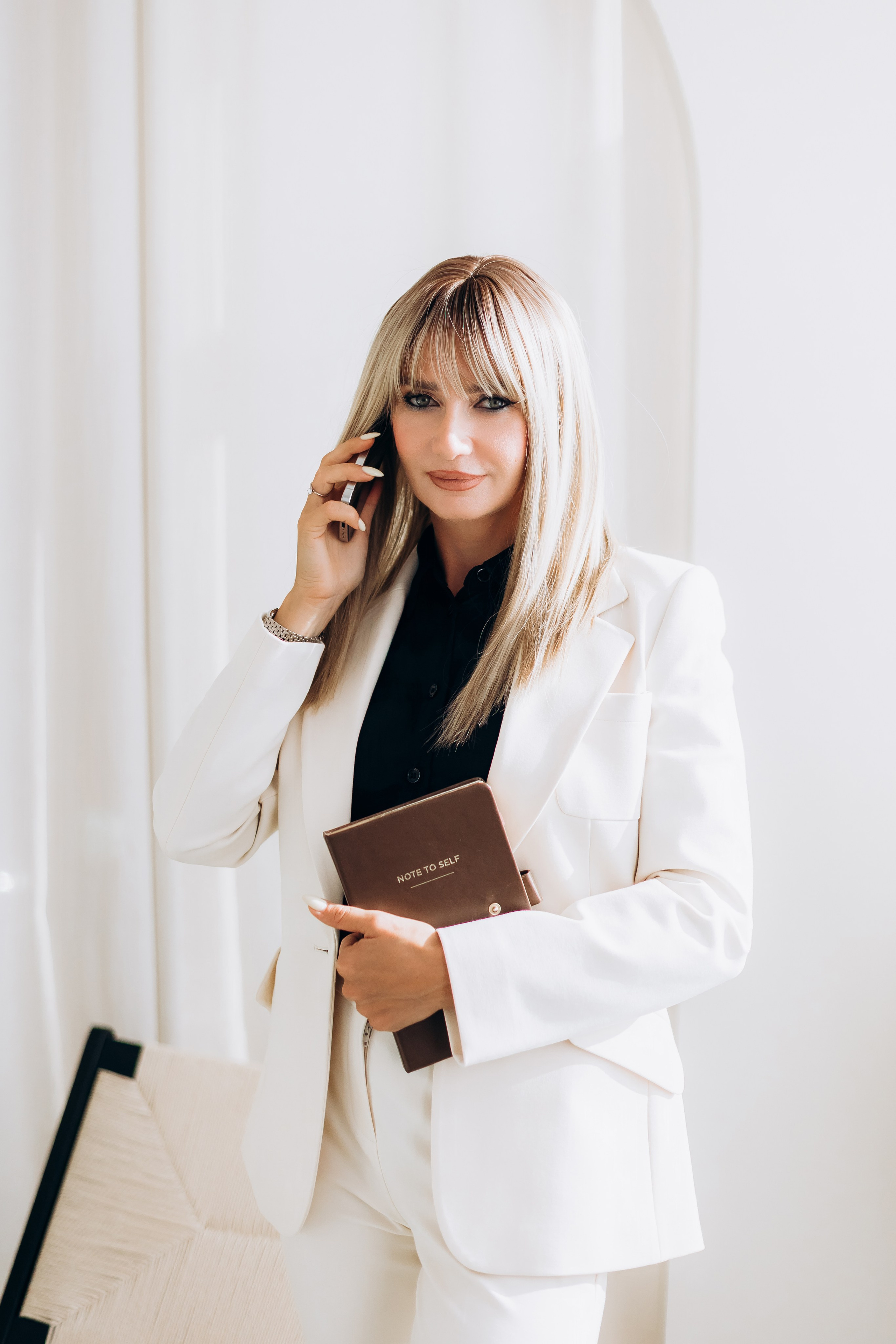 Anastasia (business portrait). Wedding and Family Photograph